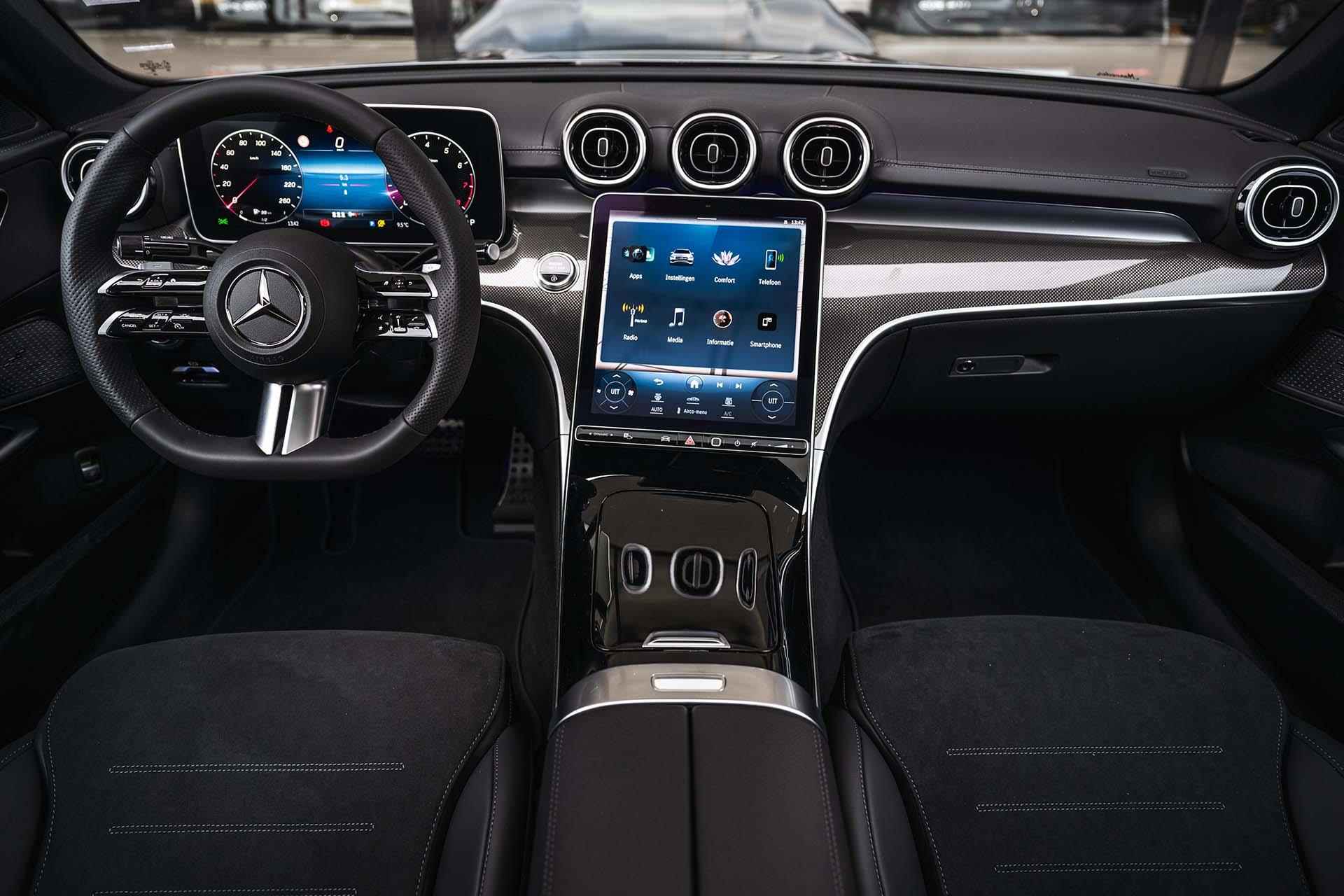 Mercedes-Benz C-klasse 180 AMG Line | Panorama-schuifdak | Achteruitrijcamera | Memory Pakket | Stoelverwarming | Sfeerverlichting - 6/30