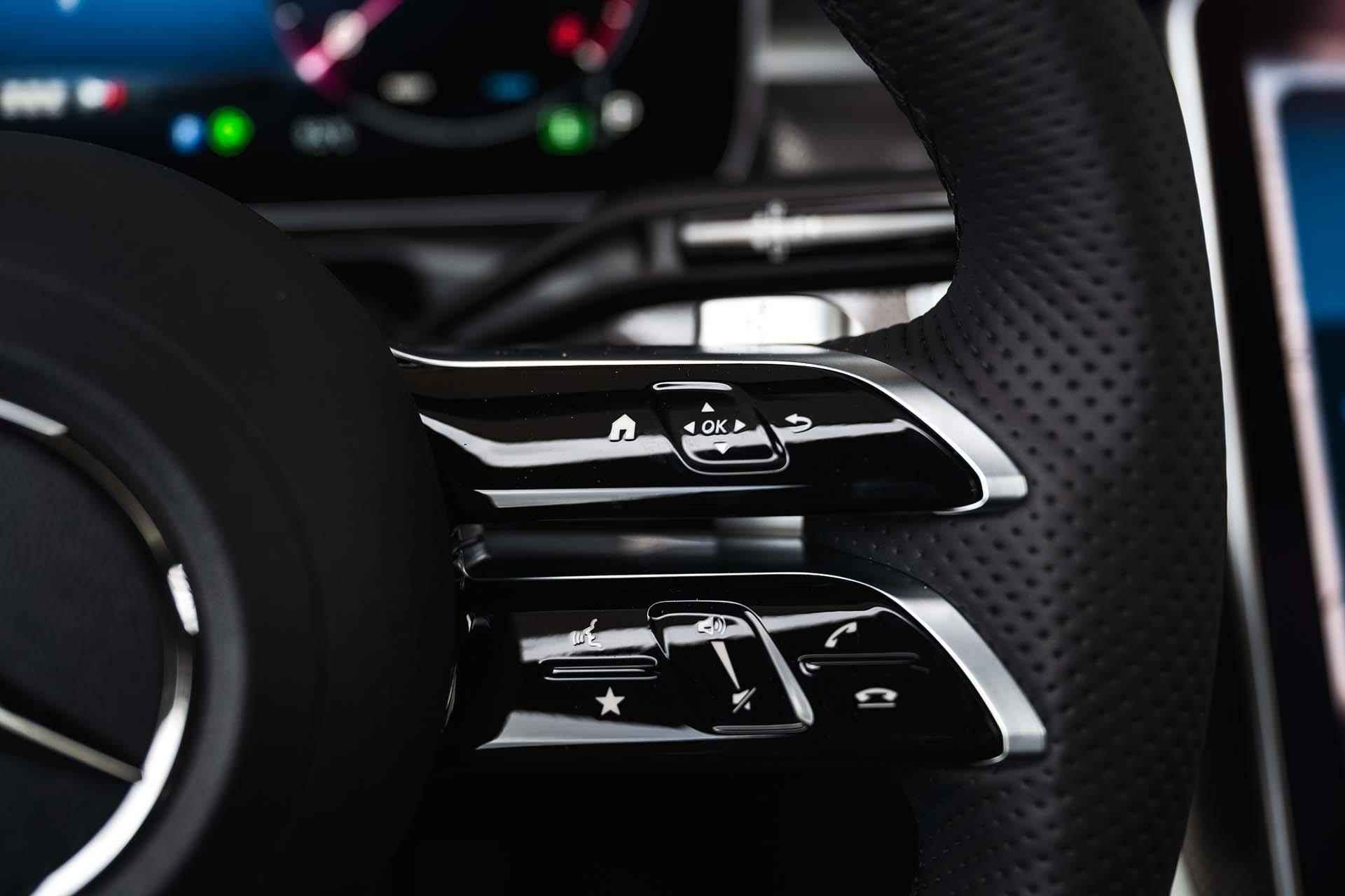 Mercedes-Benz C-klasse 180 AMG Line | Panorama-schuifdak | Achteruitrijcamera | Memory Pakket | Stoelverwarming | Sfeerverlichting - 17/30