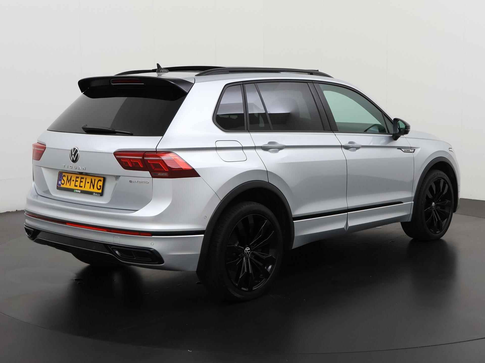 Volkswagen Tiguan 1.4 TSI eHybrid R-Line Black Style | Panoramadak | Leder | Adaptief onderstel | 360 Camera | Zondag Open! - 4/48