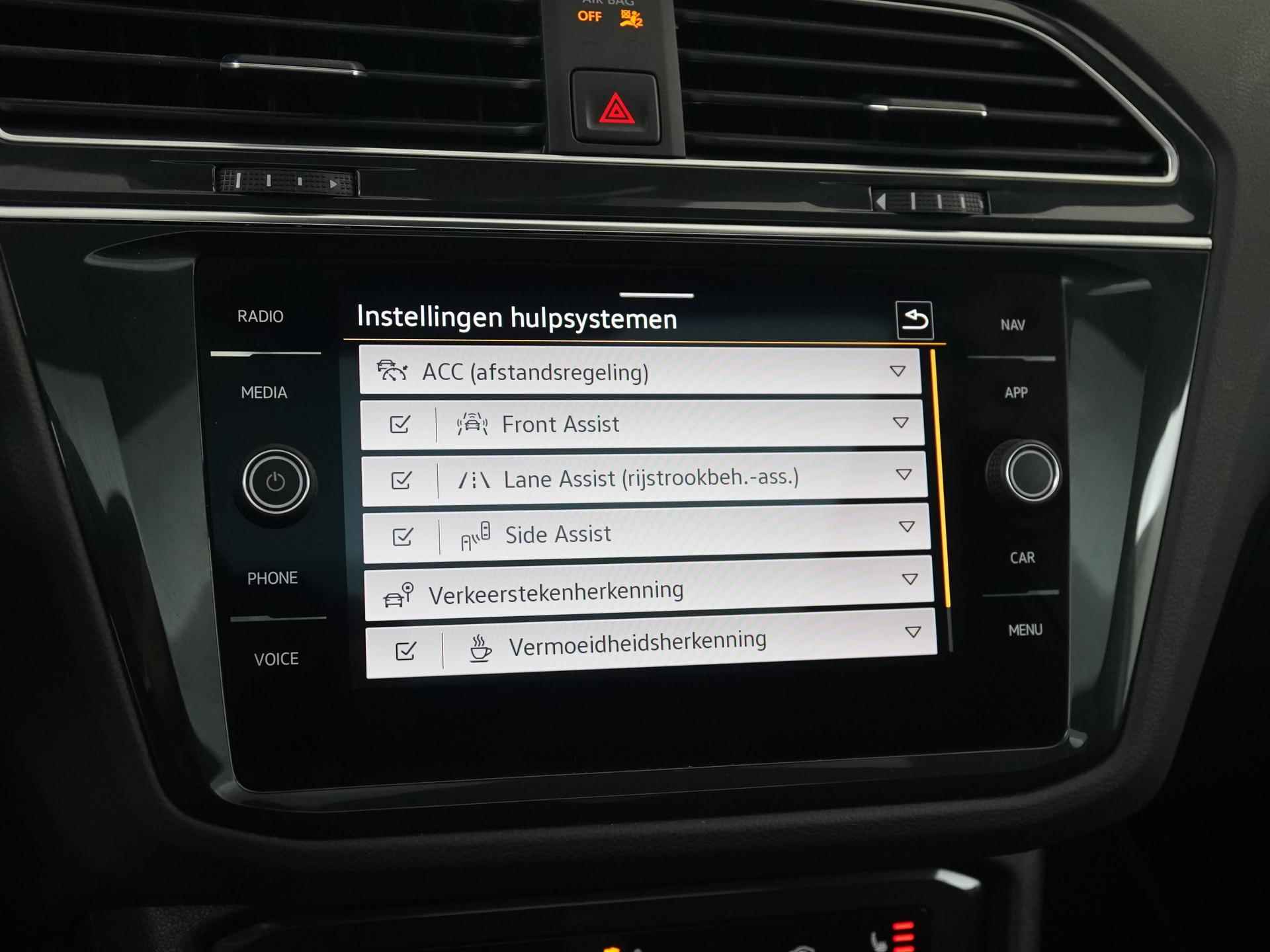 Volkswagen Tiguan 1.4 TSI eHybrid R-Line Black Style | Panoramadak | Leder | Adaptief onderstel | 360 Camera | Zondag Open! - 21/48