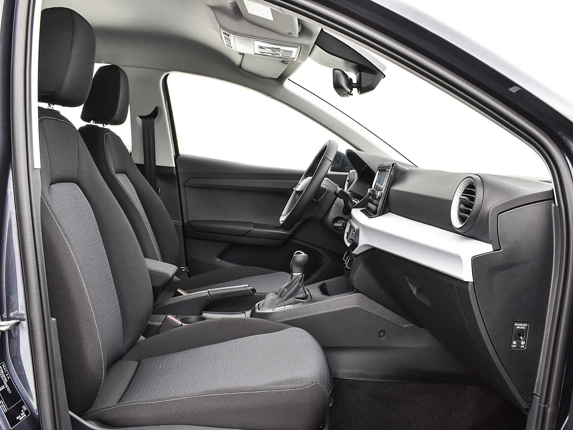 SEAT Ibiza Style 1.0 70 kW / 95 pk EcoTSI Hatchback 5 deurs | Apple Carplay | Lichtmetalen velgen | Parkeersensoren | Privatelease 389,- | 1000,- Euro extra inruilbonus - 13/32