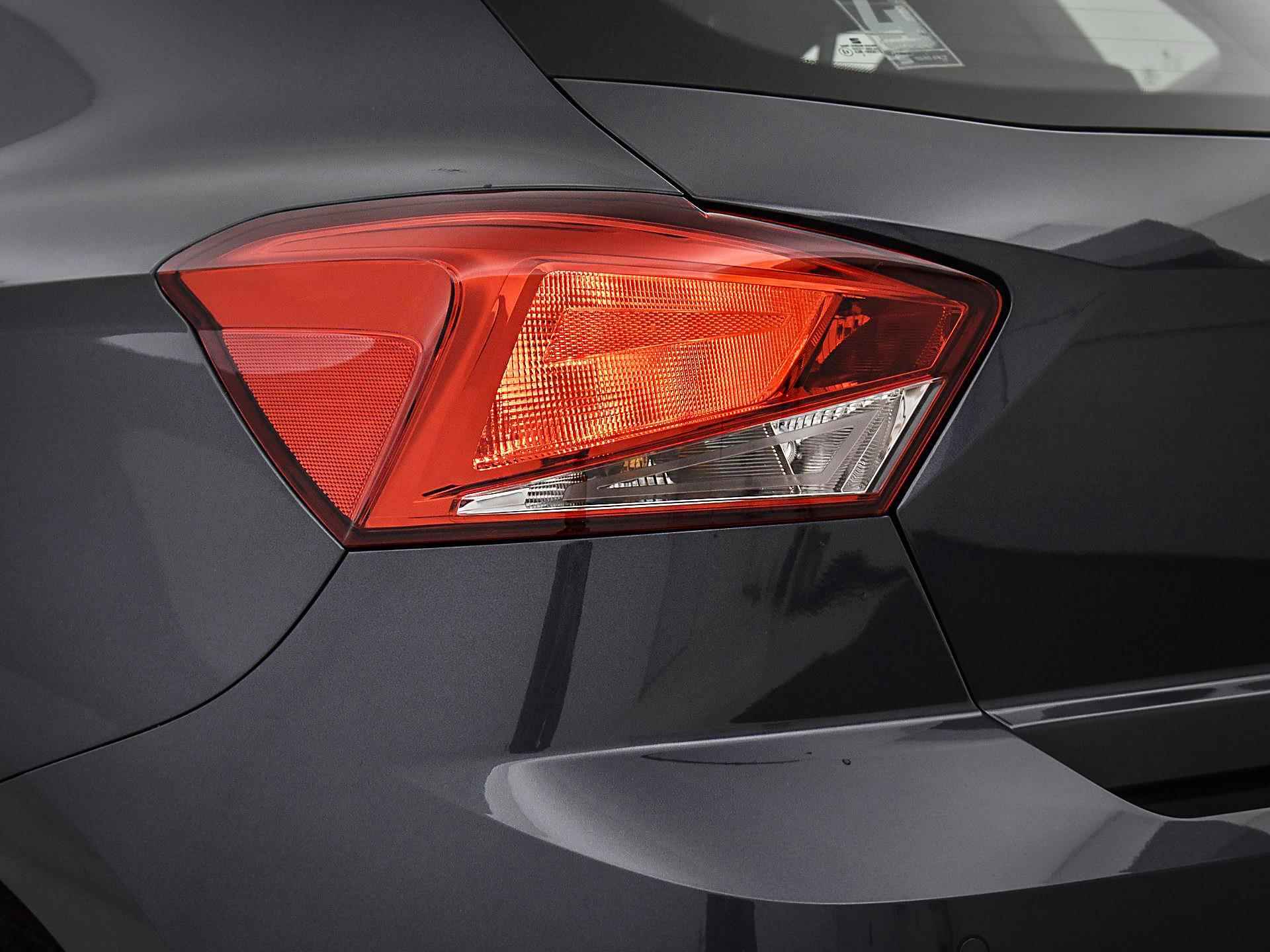 SEAT Ibiza Style 1.0 70 kW / 95 pk EcoTSI Hatchback 5 deurs | Apple Carplay | Lichtmetalen velgen | Parkeersensoren | Privatelease 389,- | 1000,- Euro extra inruilbonus - 31/32