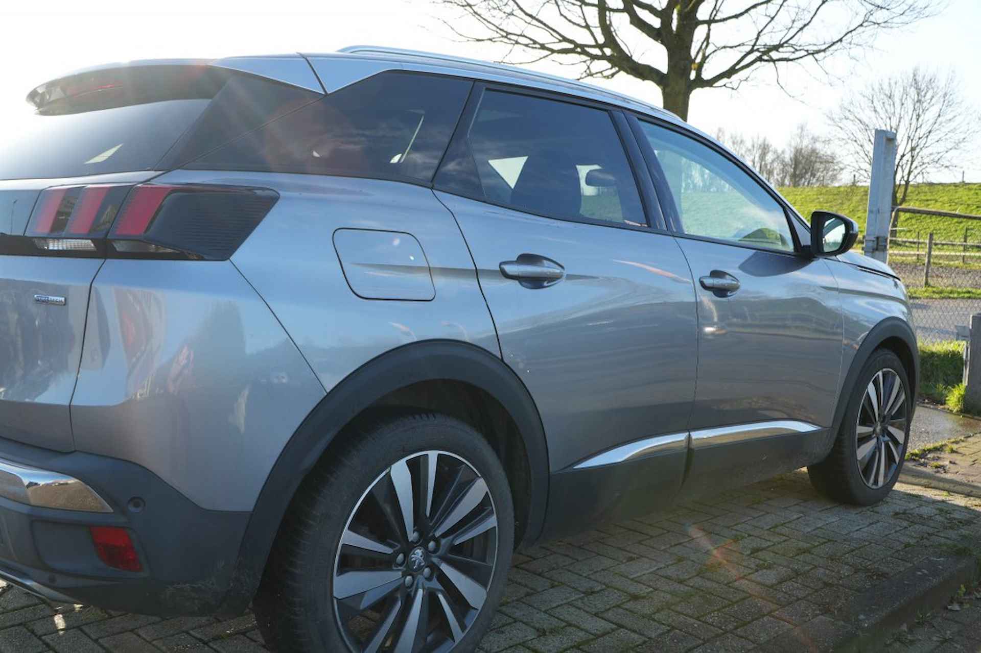 PEUGEOT 3008 PREMIERE 1.2-130PK - TREKHAAK - NAVIGATIE - MIRRORLINK - 13/30