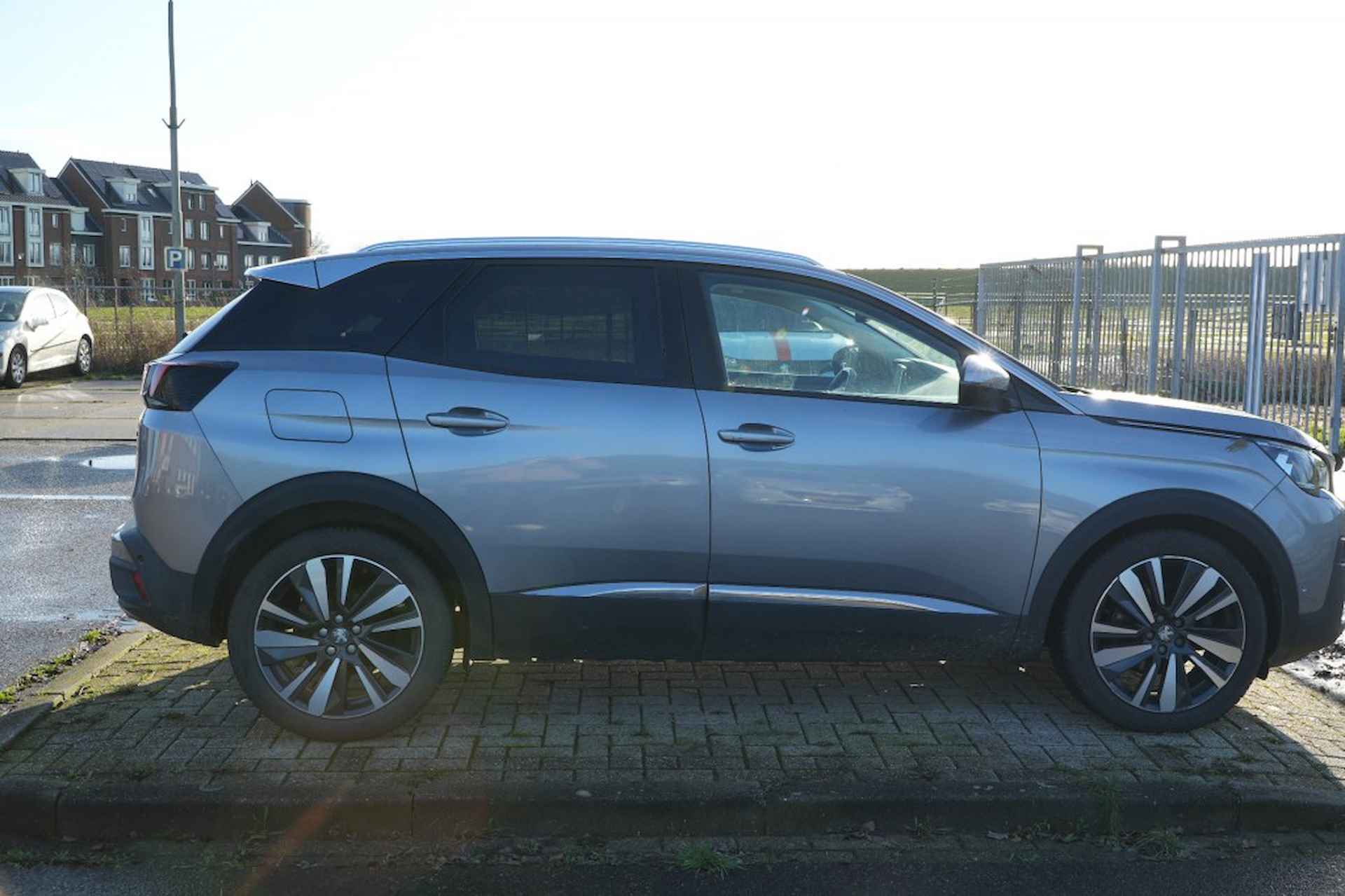 PEUGEOT 3008 PREMIERE 1.2-130PK - TREKHAAK - NAVIGATIE - MIRRORLINK - 14/30