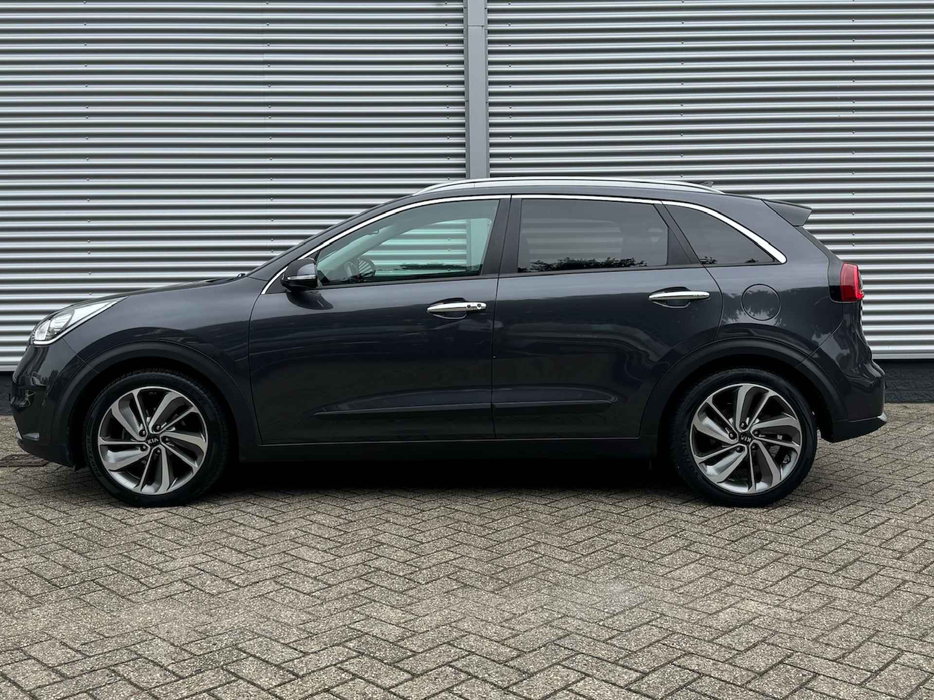 KIA Niro 1.6 GDi Hybrid 141pk Automaat ExecutiveLine | Stoelkoeling | Stoel/Stuurwielverwarming | Memory | JBL | - 2/47