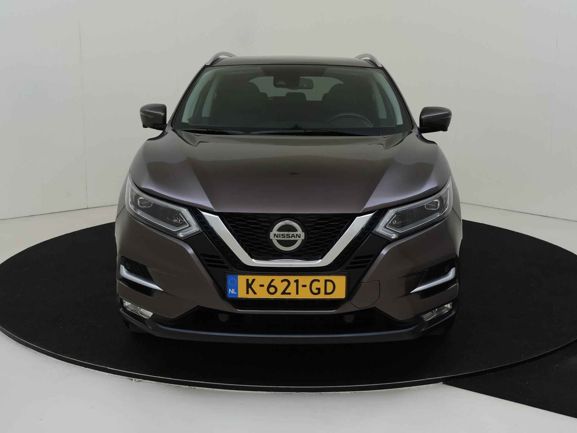 Nissan Qashqai 1.3 DIG-T Tekna | Automaat | Panoramadak | Rondom camera's | Trekhaak - 9/30