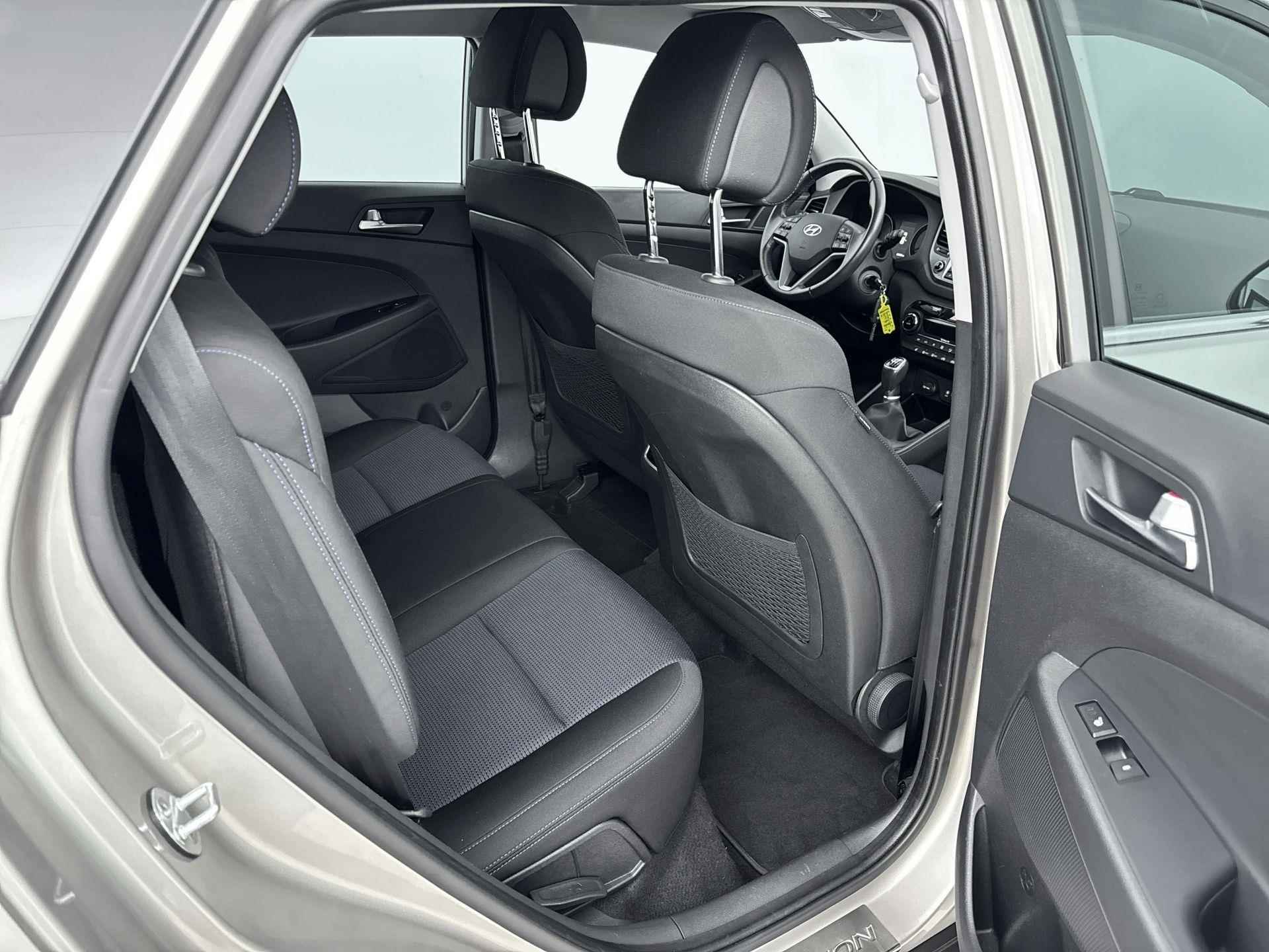 Hyundai Tucson 1.6 132 pk Comfort | Navigatie | Camera | Trekhaak | Stoelverwarming - 15/35