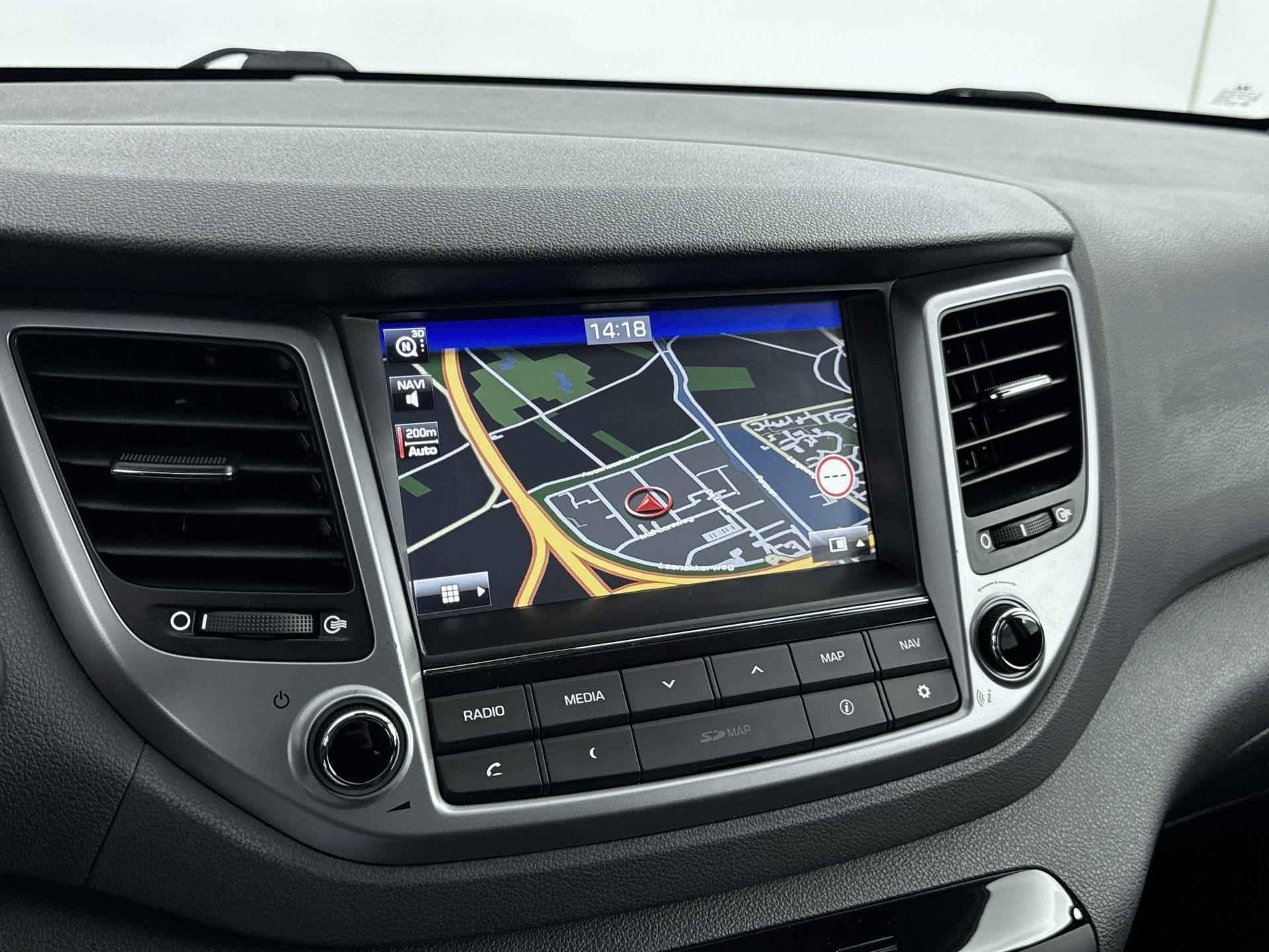 Hyundai Tucson 1.6 132 pk Comfort | Navigatie | Camera | Trekhaak | Stoelverwarming - 23/35