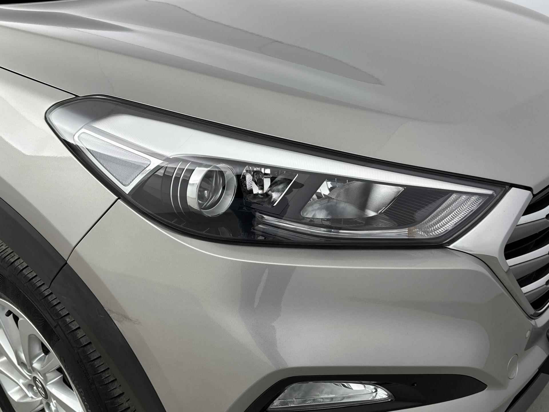 Hyundai Tucson 1.6 132 pk Comfort | Navigatie | Camera | Trekhaak | Stoelverwarming - 27/35