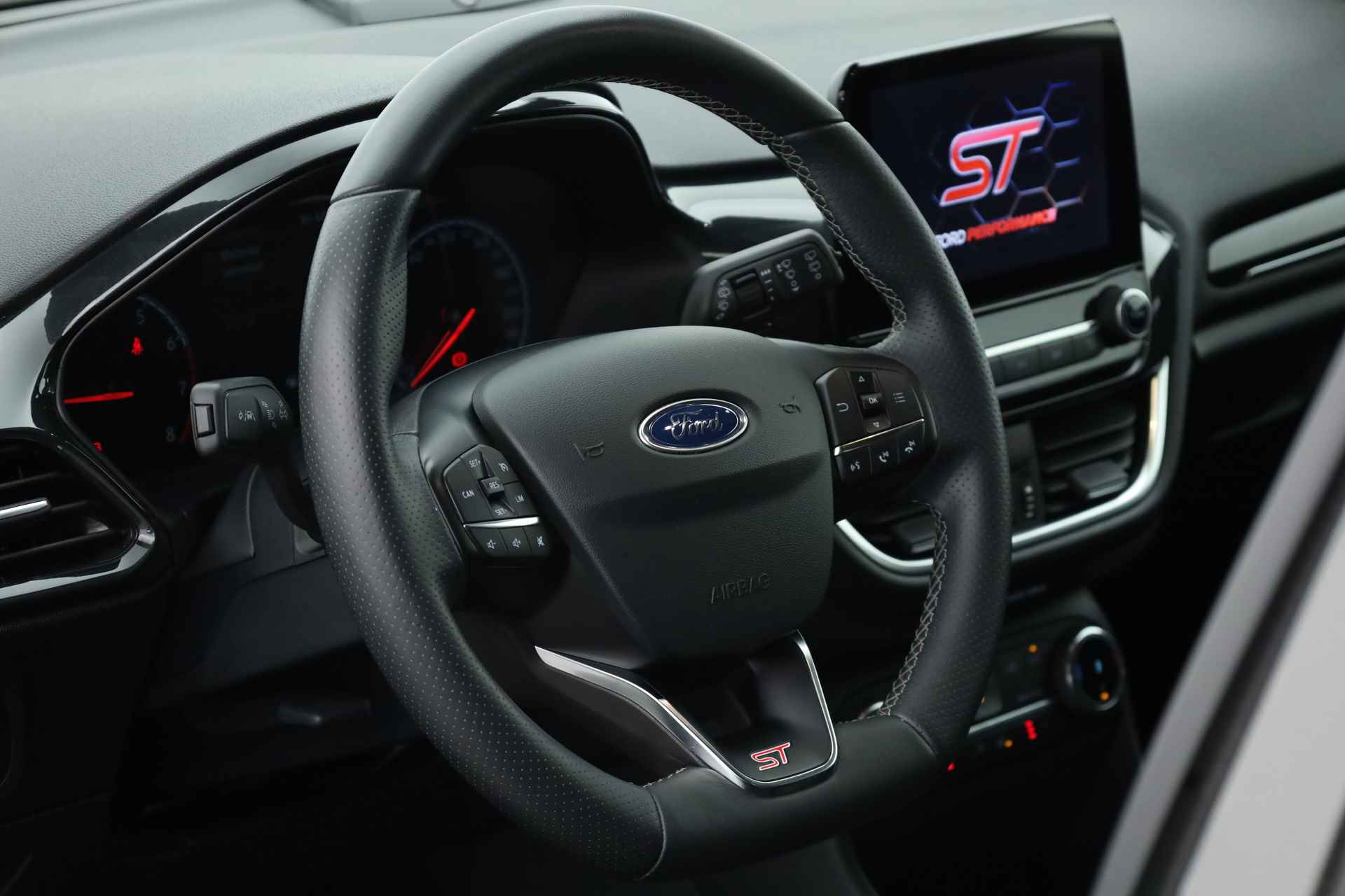 Ford Fiesta 1.5 EcoBoost ST-3 200pk | Recaro | Navi | Keyless | Stoel- Stuurverw. | B&O - 6/34