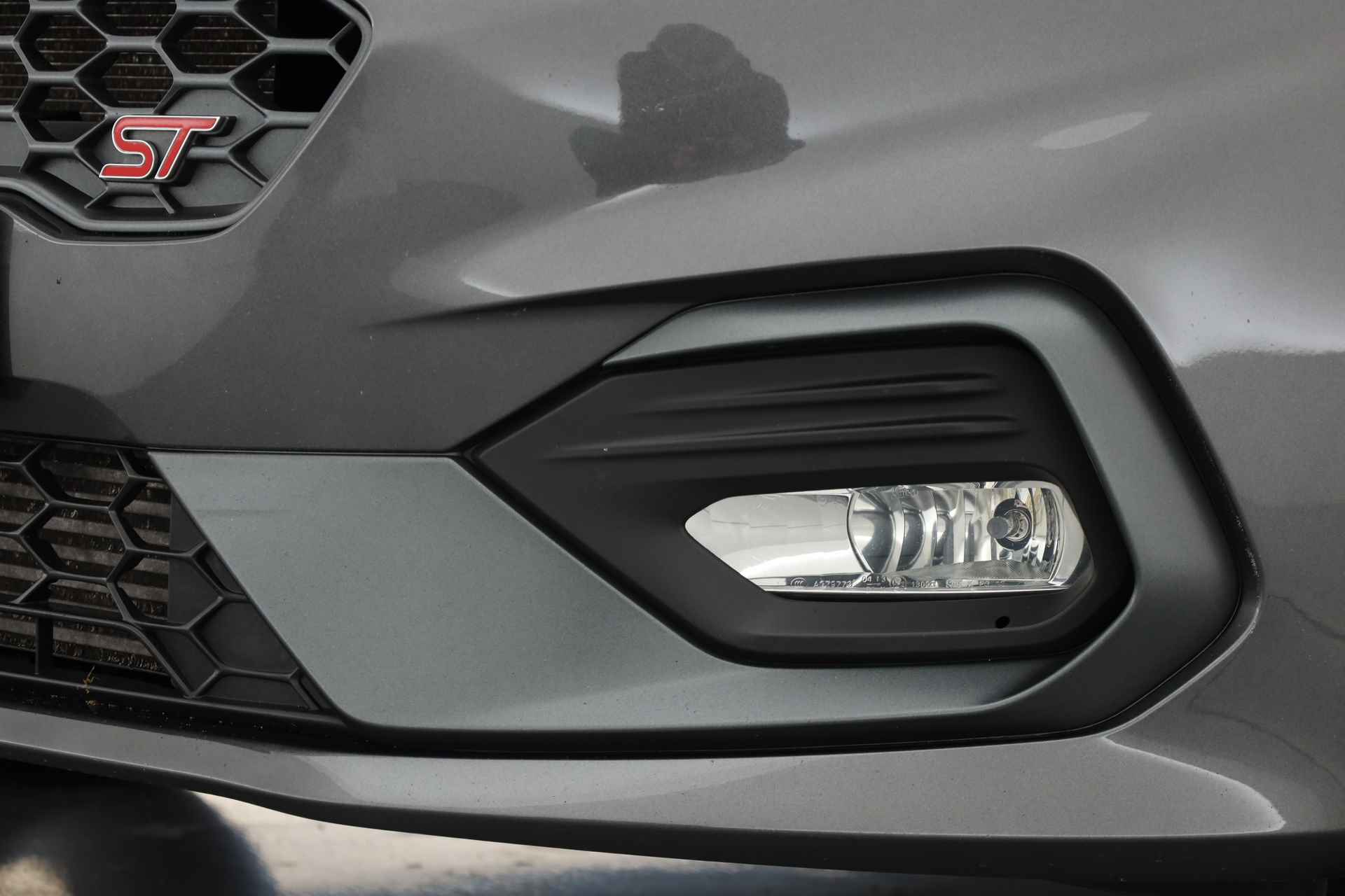 Ford Fiesta 1.5 EcoBoost ST-3 200pk | Recaro | Navi | Keyless | Stoel- Stuurverw. | B&O - 28/34
