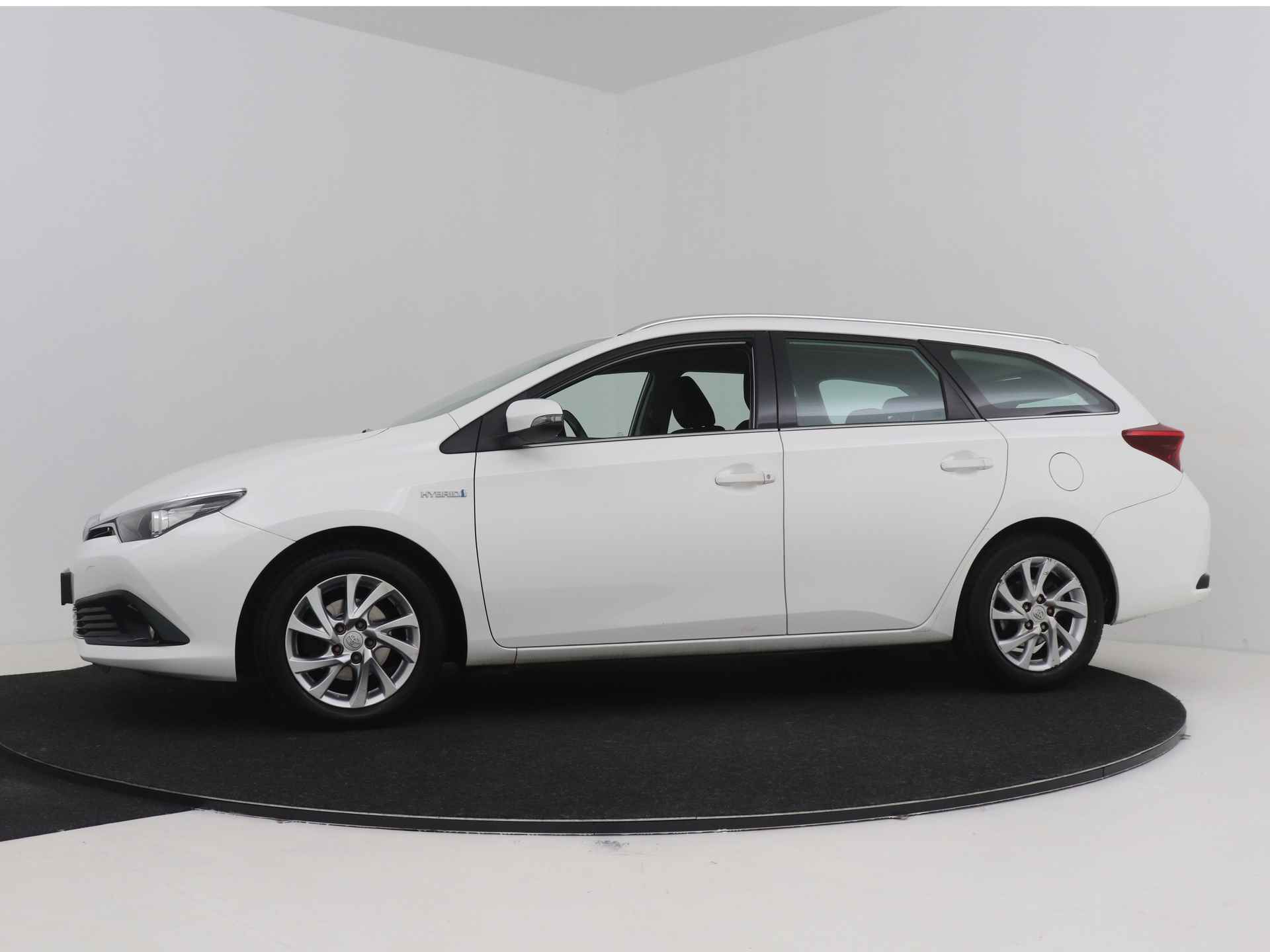 Toyota Auris Touring Sports 1.8 Hybrid Dynamic Limited | Bluetooth | Camera | Climate control | verkocht ovb MB - 4/38