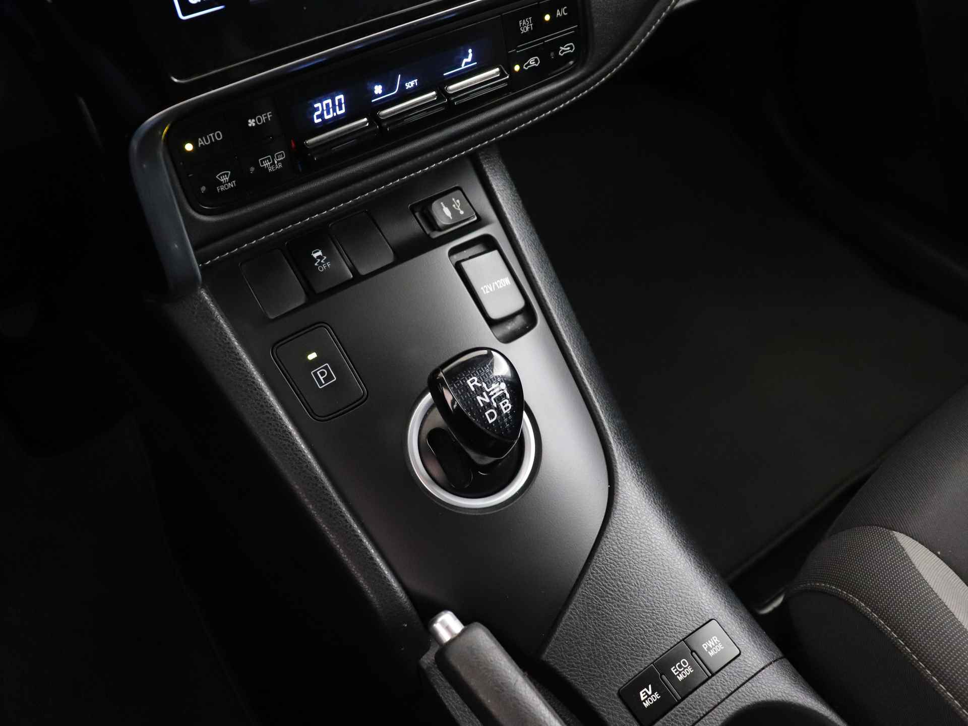 Toyota Auris Touring Sports 1.8 Hybrid Dynamic Limited | Bluetooth | Camera | Climate control | verkocht ovb MB - 10/38