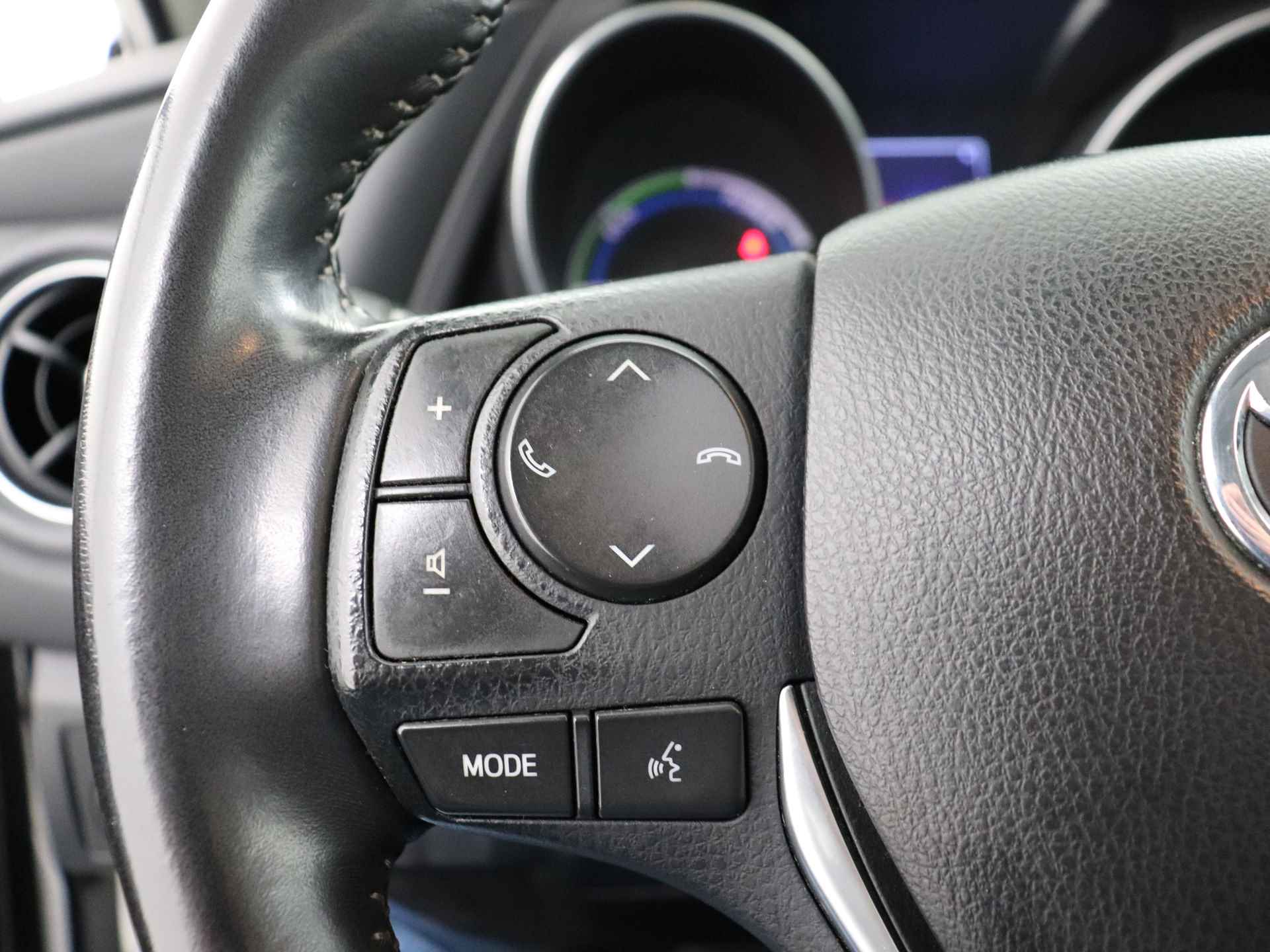 Toyota Auris Touring Sports 1.8 Hybrid Dynamic Limited | Bluetooth | Camera | Climate control | verkocht ovb MB - 17/38