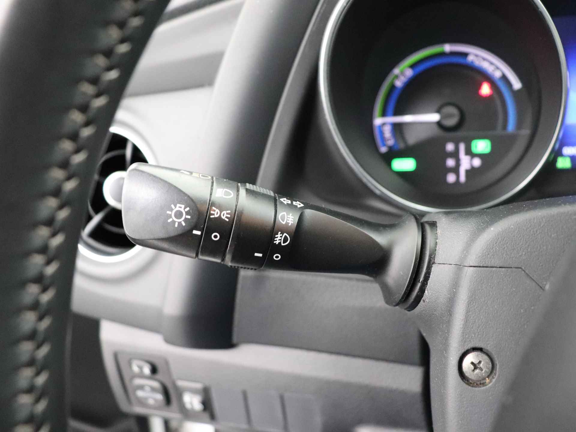 Toyota Auris Touring Sports 1.8 Hybrid Dynamic Limited | Bluetooth | Camera | Climate control | verkocht ovb MB - 19/38