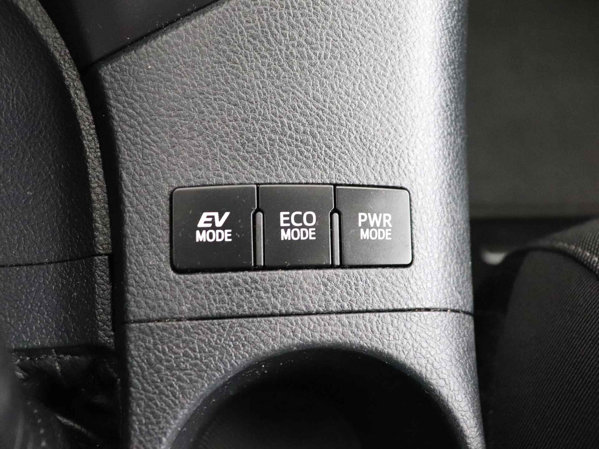 Toyota Auris Touring Sports 1.8 Hybrid Dynamic Limited | Bluetooth | Camera | Climate control | verkocht ovb MB - 29/38