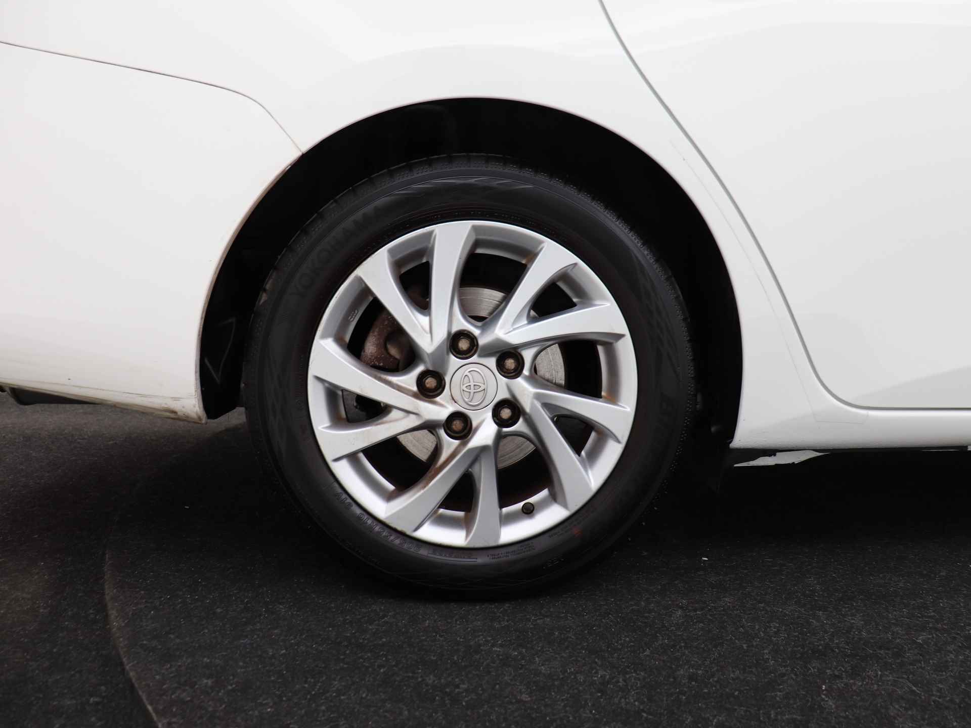 Toyota Auris Touring Sports 1.8 Hybrid Dynamic Limited | Bluetooth | Camera | Climate control | verkocht ovb MB - 33/38
