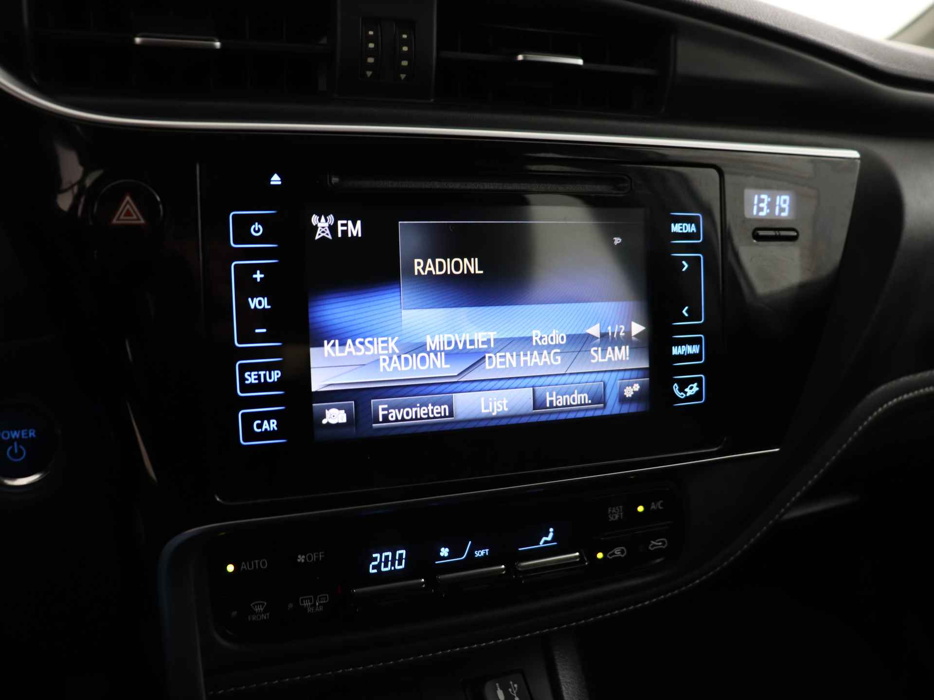Toyota Auris Touring Sports 1.8 Hybrid Dynamic Limited | Bluetooth | Camera | Climate control | verkocht ovb MB - 37/38