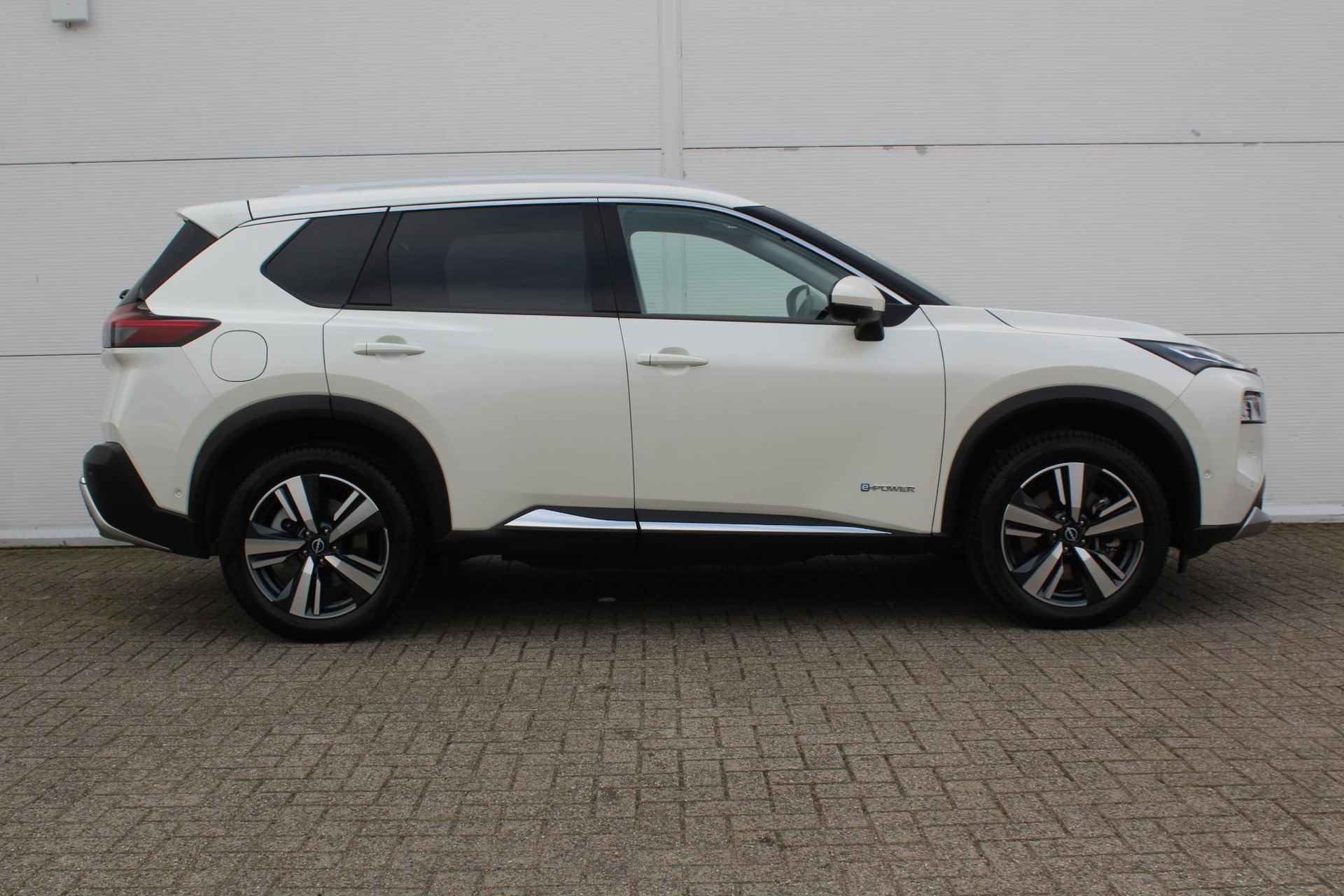 Nissan X-Trail 1.5 e-4orce Tekna 4WD 7p. / Trekhaak (1650 KG) / Navigatie + Apple Carplay/Android Auto / Climate Control / Cruise Control Adaptief / Keyless Entry & Start / - 16/54