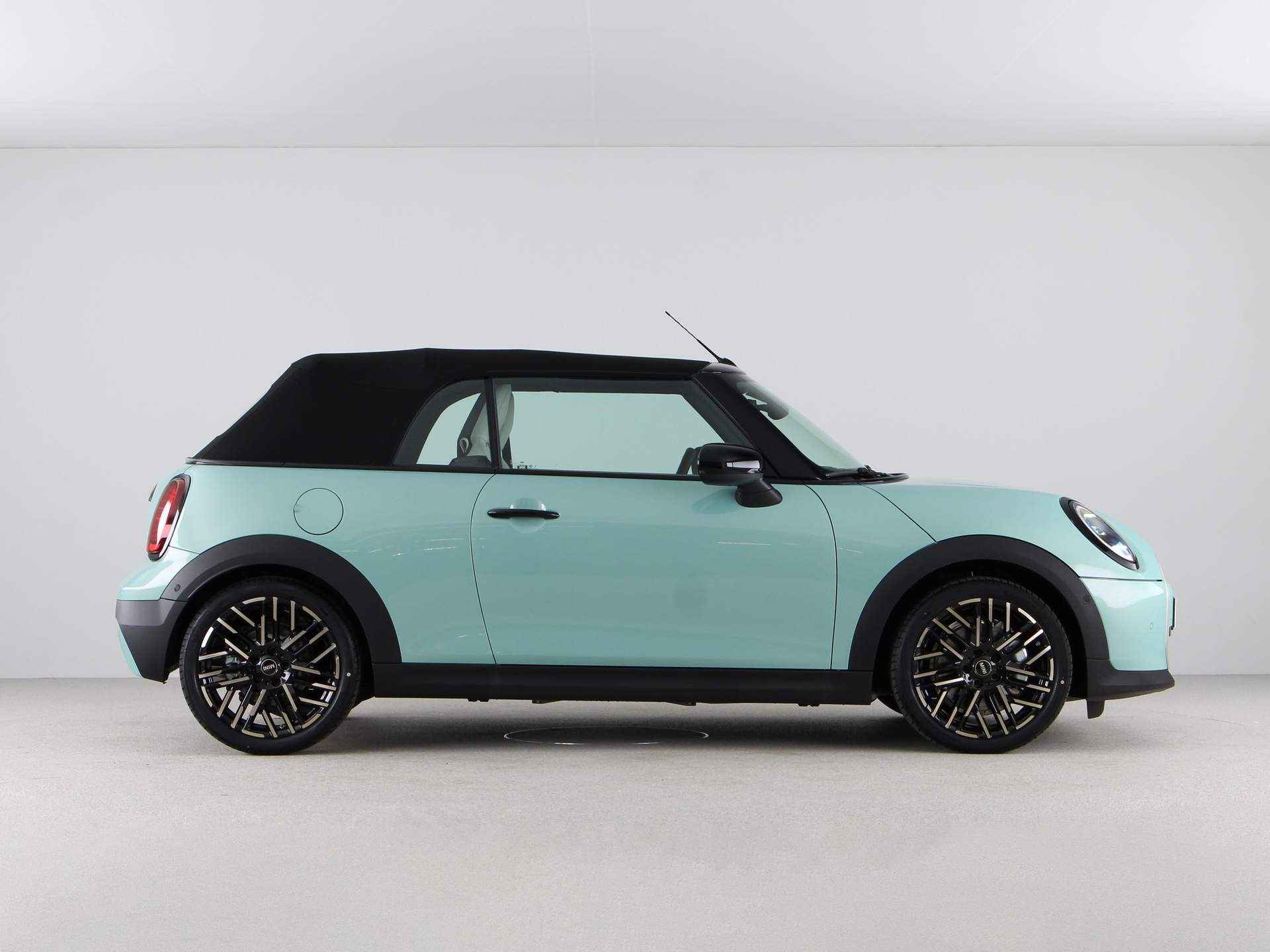 MINI Cooper Cabrio S Favoured Pakket M PRIVATE LEASE EUR 859,- (48 mnd/10.000 km) - 16/33