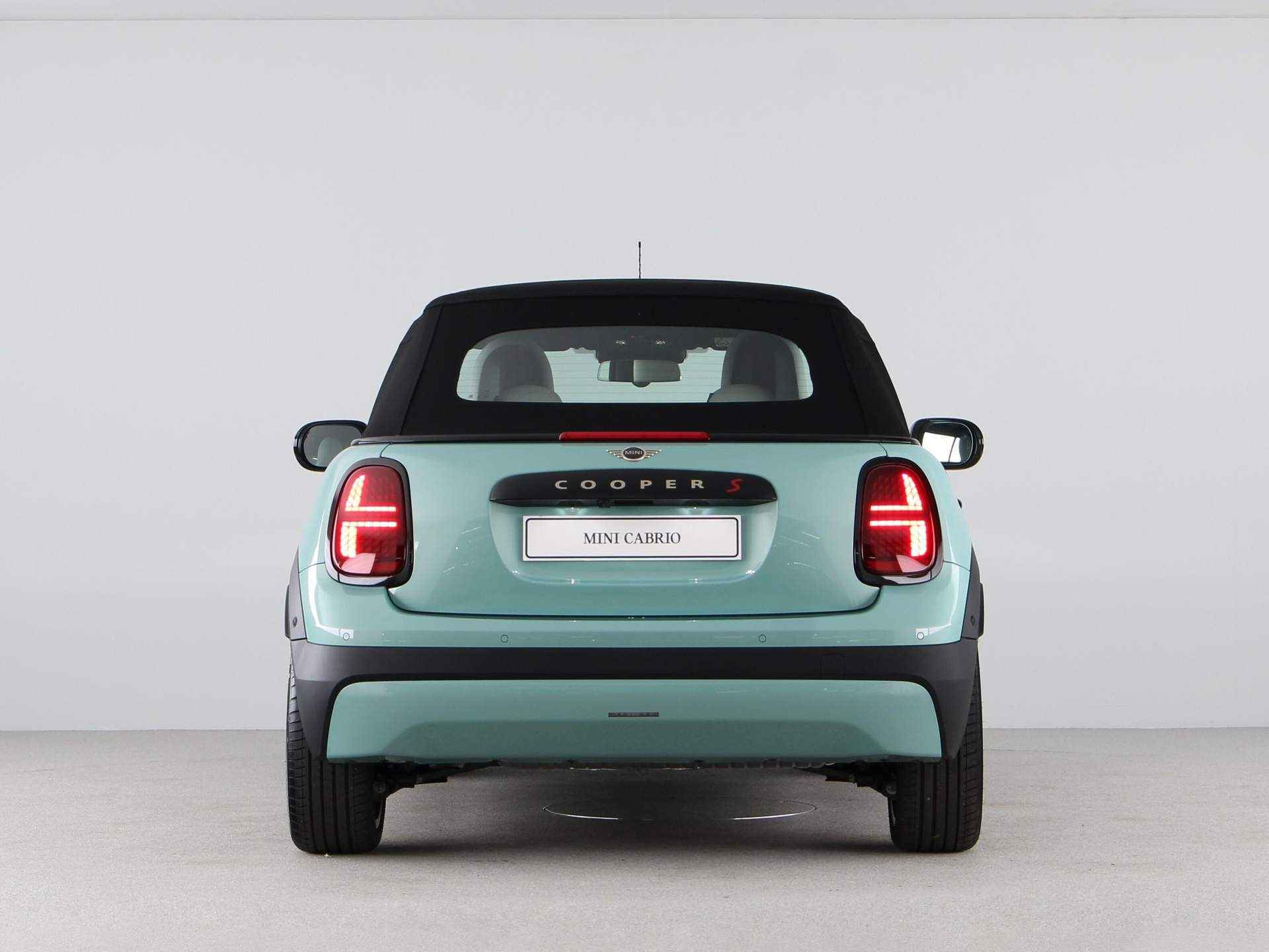 MINI Cooper Cabrio S Favoured Pakket M PRIVATE LEASE EUR 859,- (48 mnd/10.000 km) - 24/33