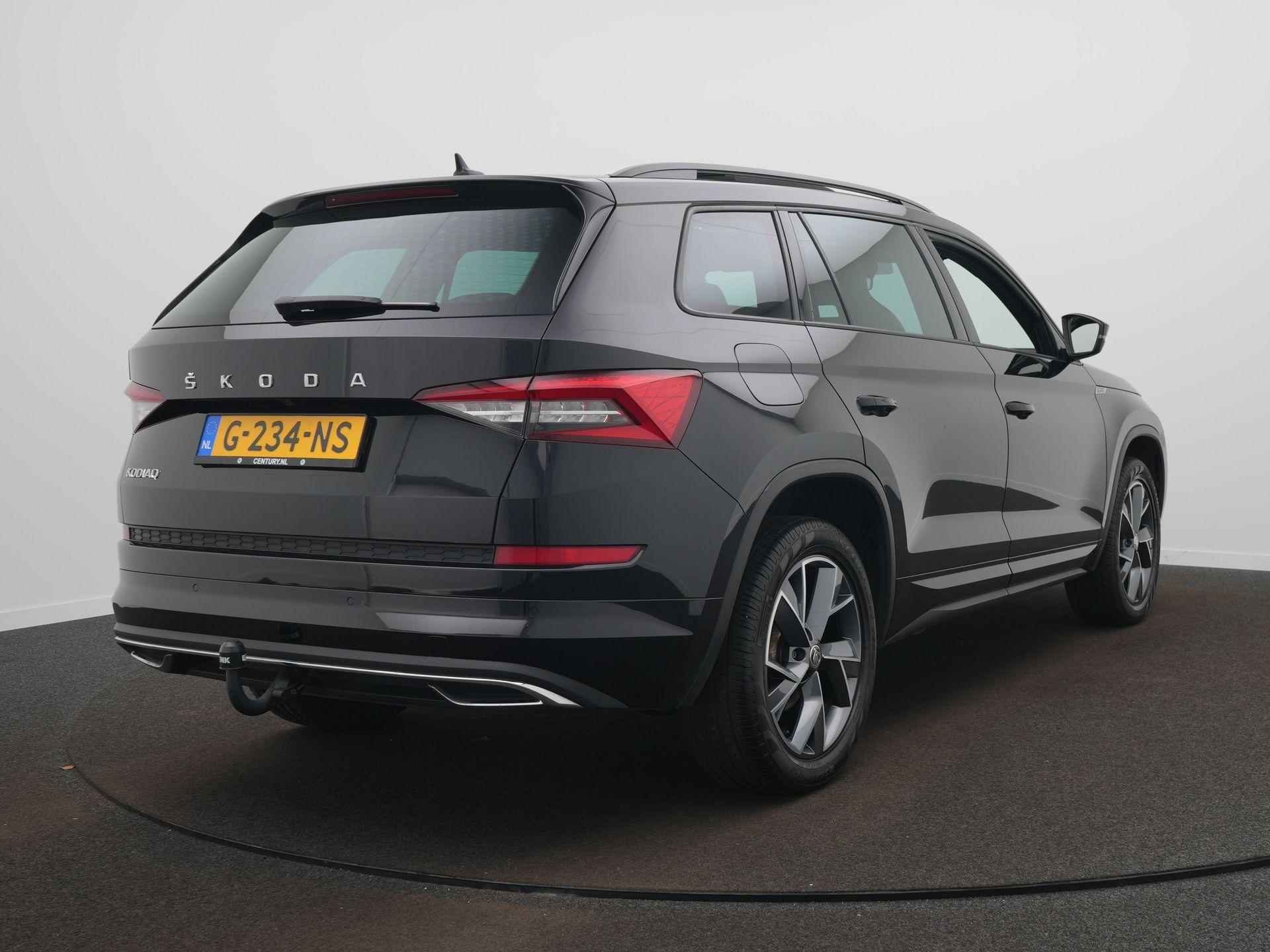 Skoda Kodiaq 1.5 TSI Sportline Business Panoramadak - Trekhaak - Navigatie - Canton sound systeem - 5/74