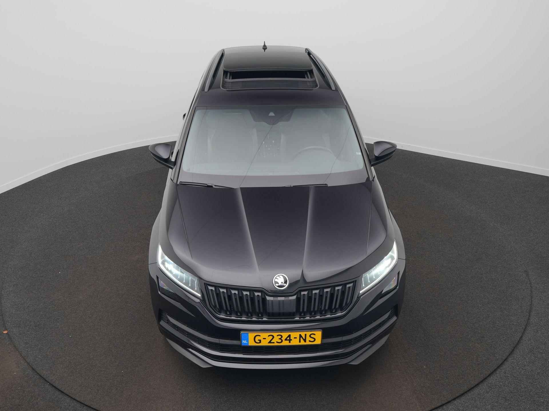 Skoda Kodiaq 1.5 TSI Sportline Business Panoramadak - Trekhaak - Navigatie - Canton sound systeem - 11/74