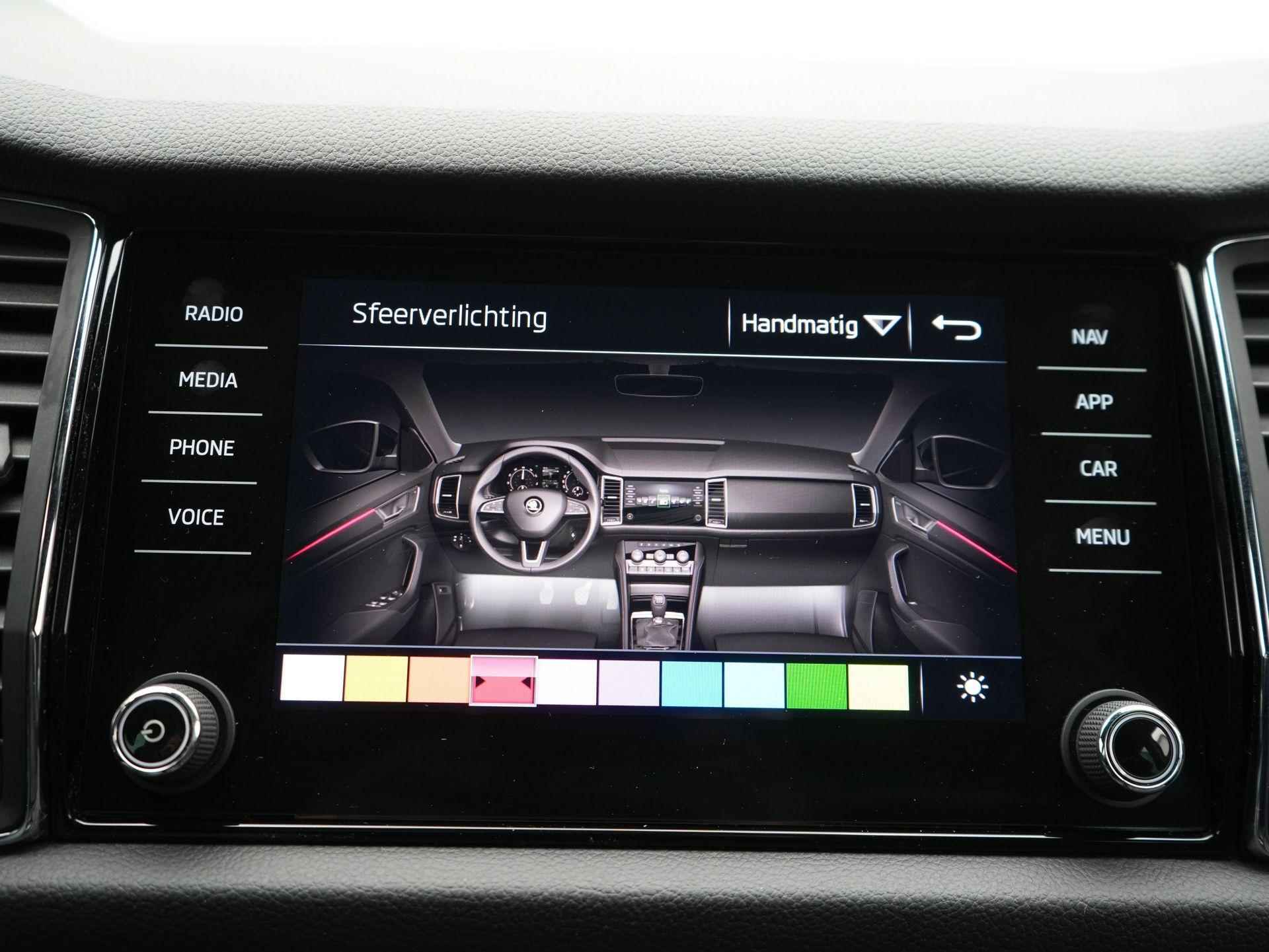 Skoda Kodiaq 1.5 TSI Sportline Business Panoramadak - Trekhaak - Navigatie - Canton sound systeem - 32/74