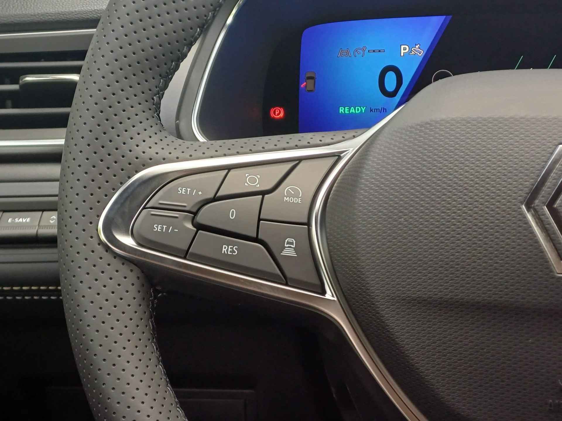 Renault Symbioz 1.6 E-Tech hybrid 145 iconic Automaat / Camera 360 / Climate Control / Lichtmetalen Velgen / Apple Carplay-Android Auto / Verwarmd Stuurwiel - 17/40