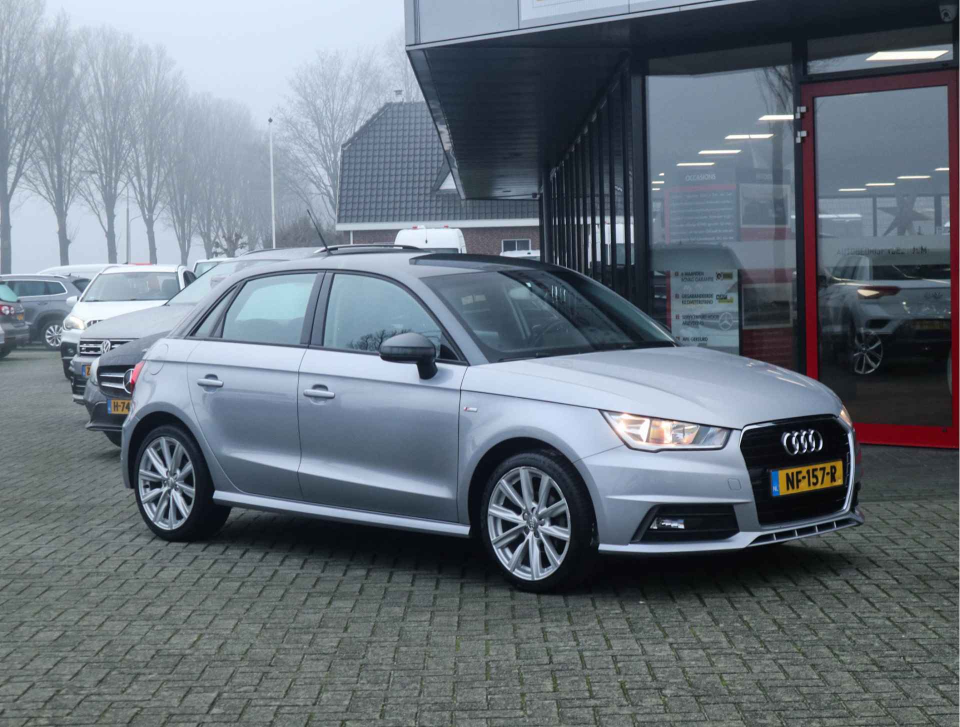 Audi A1 Sportback 1.0 TFSI Adrenalin Automaat/Navi/Airco/Cruise/Phone - 12/31