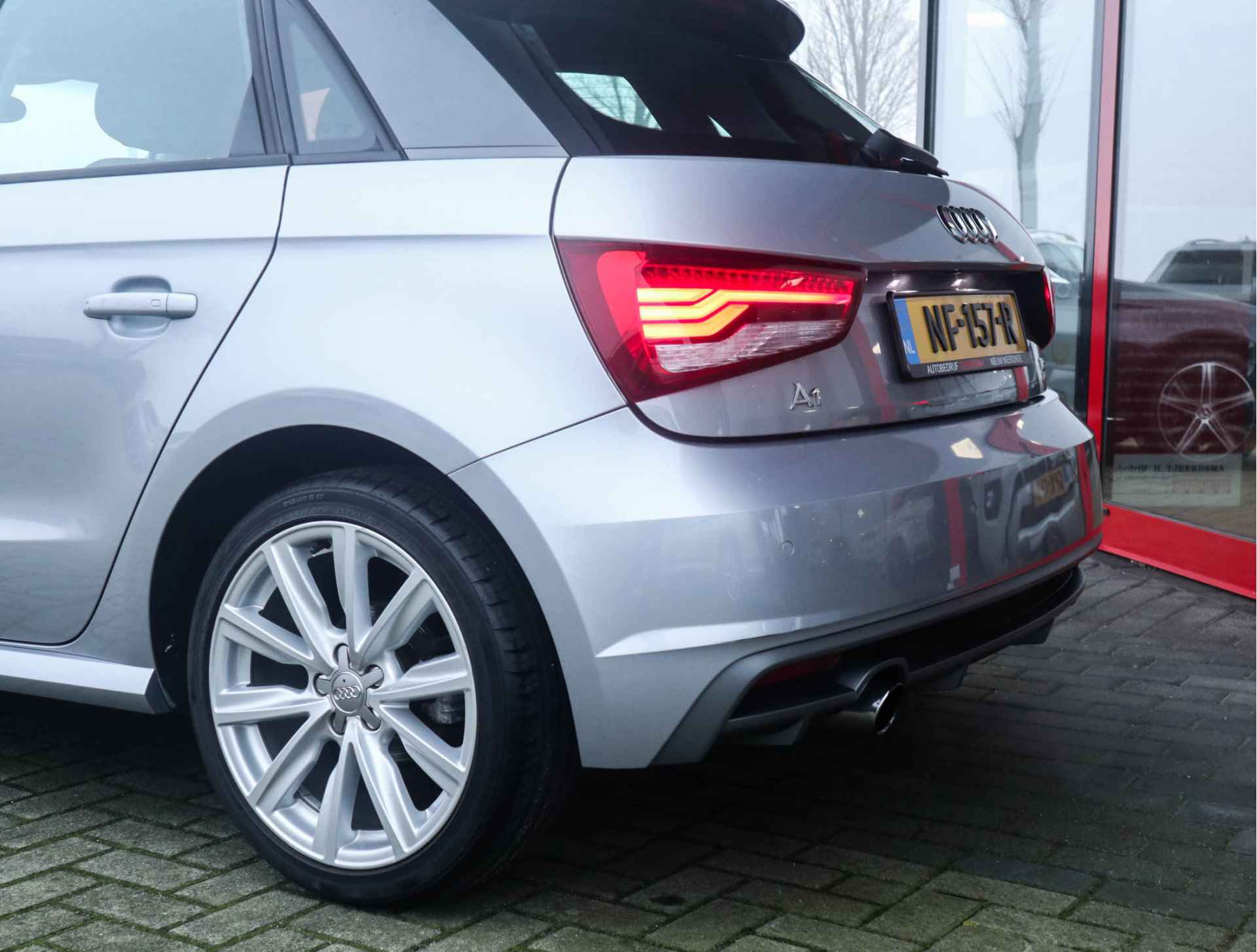 Audi A1 Sportback 1.0 TFSI Adrenalin Automaat/Navi/Airco/Cruise/Phone - 13/31