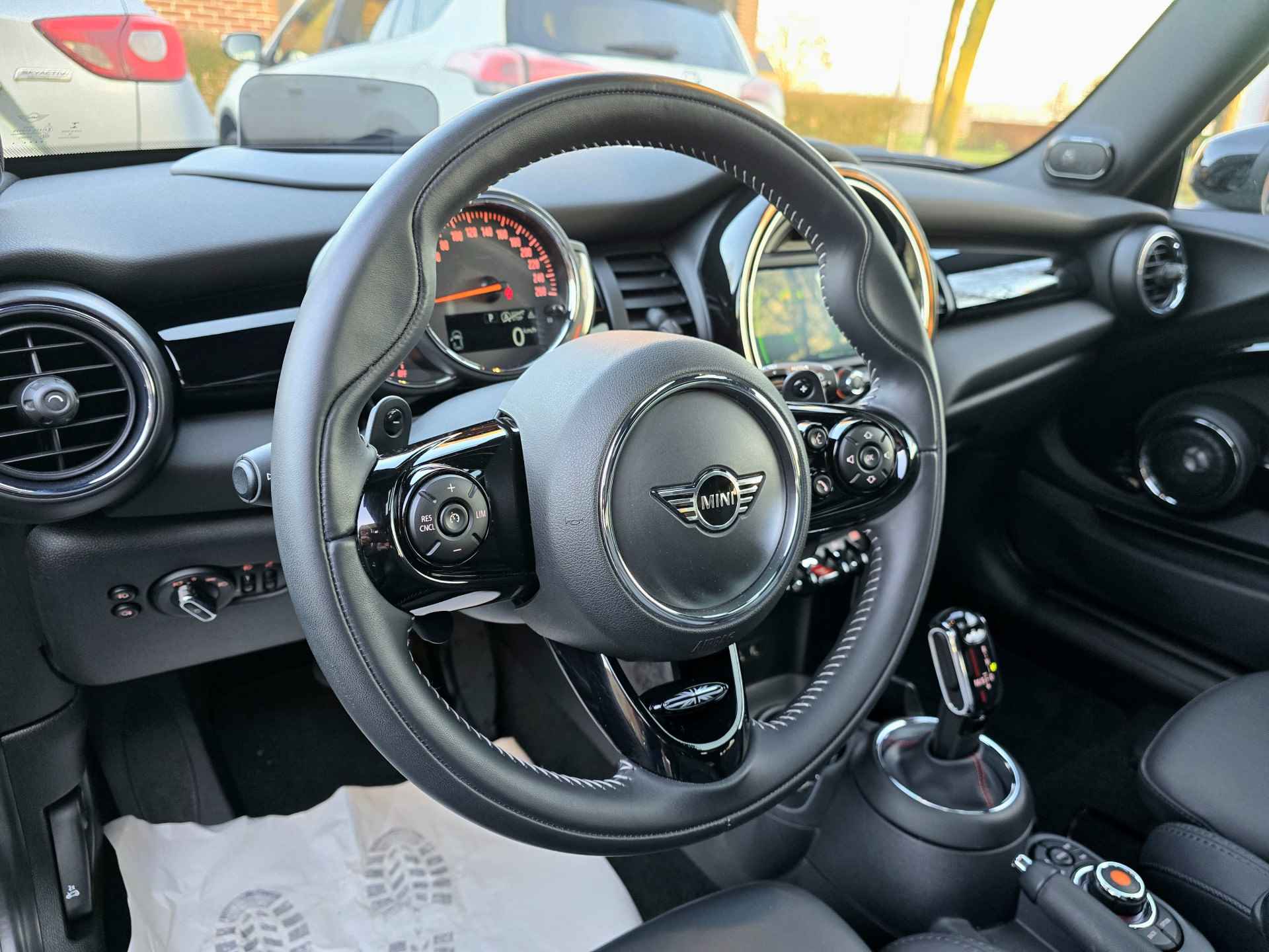 MINI Mini 2.0 Cooper S 60 Years Edition, HarmanKardon,pano dak. - 10/31