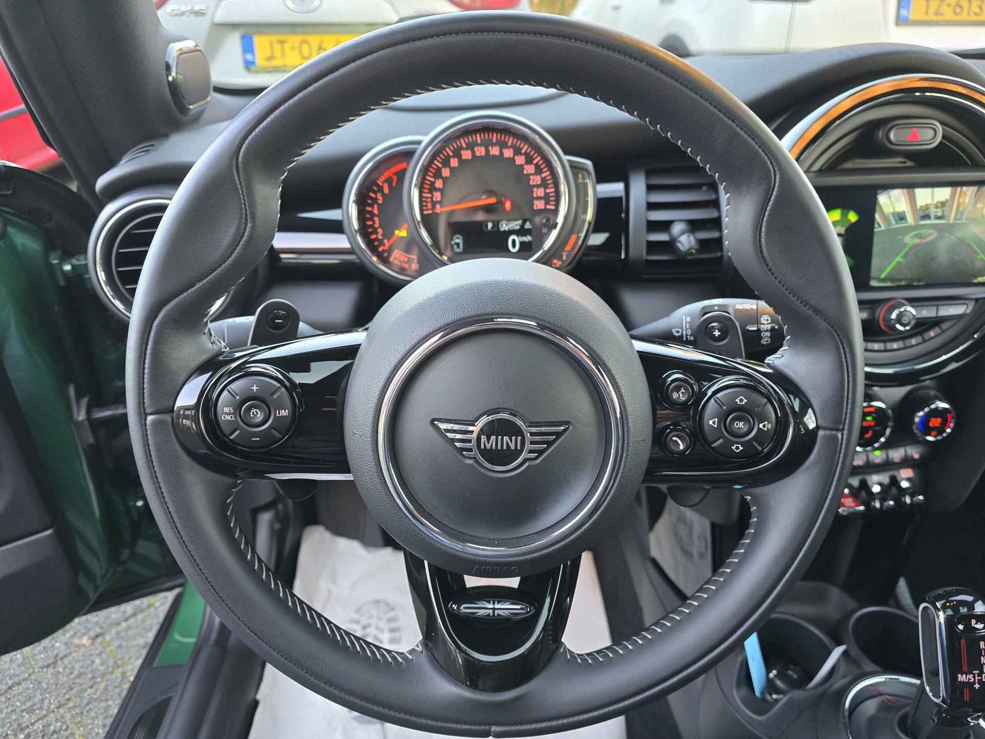 MINI Mini 2.0 Cooper S 60 Years Edition, HarmanKardon,pano dak. - 22/31