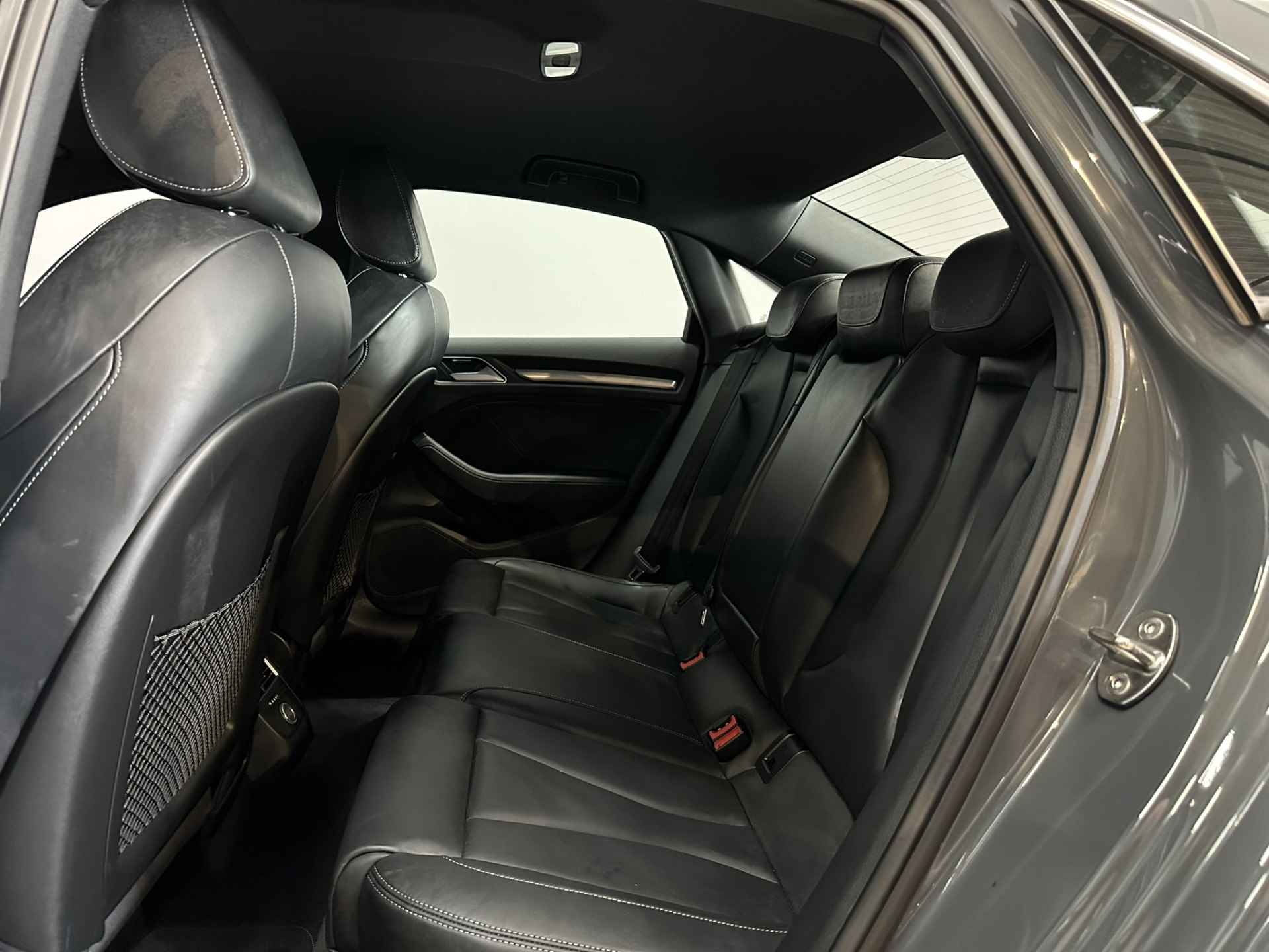 Audi A3 Limousine 35 TFSI 150 PK CoD Sport Edition S Line | Airco ECC | LED | Navigatie | Leer | Cruise Control | Isofix | NAP | - 28/34