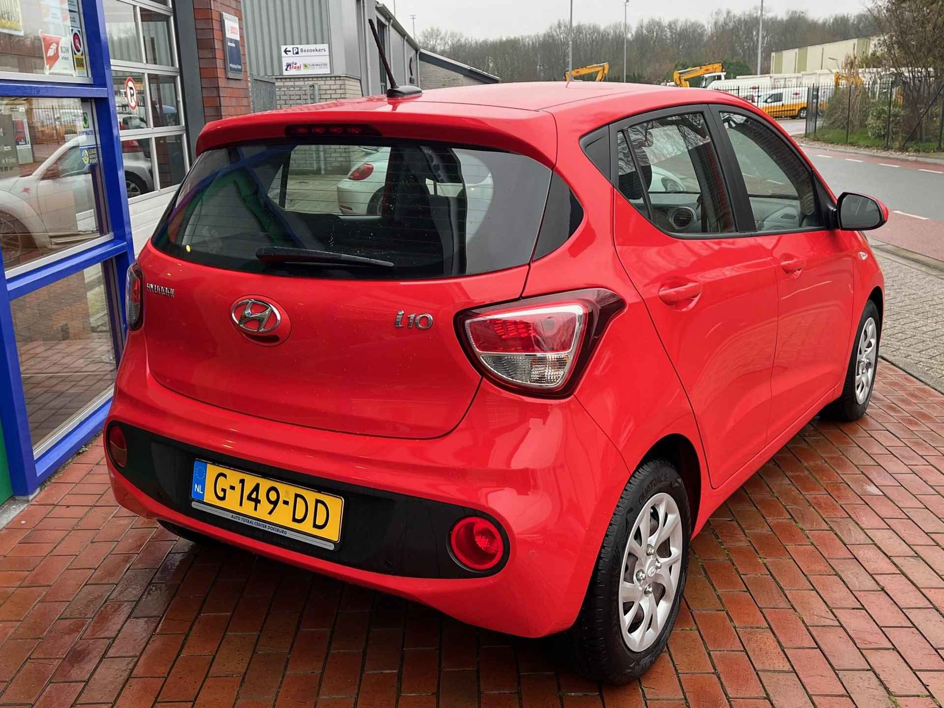 Hyundai i10 1.0i Comfort Navigatie, airco, sensoren! - 4/21