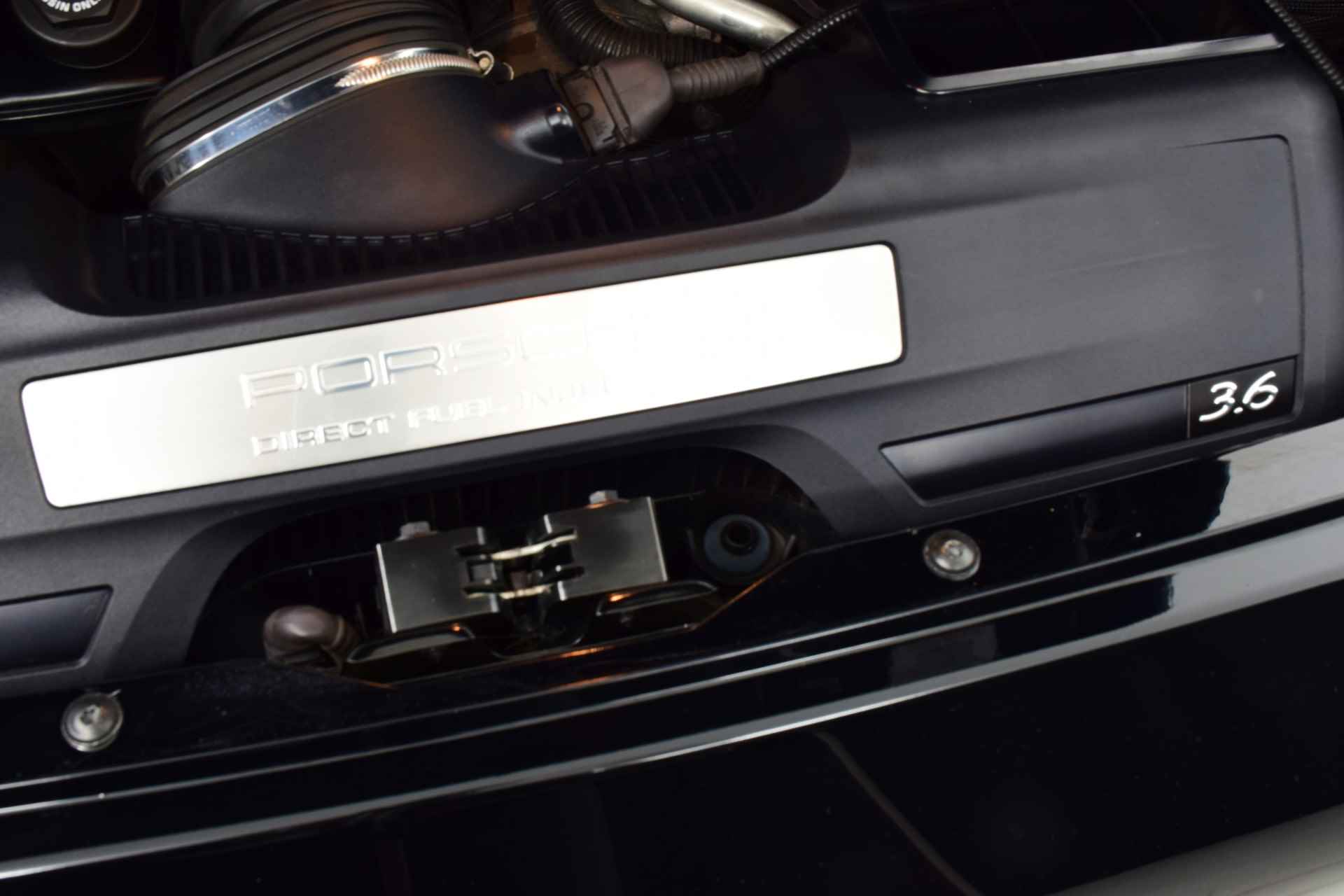 Porsche 911 997.2 3.6 Carrera Handgeschakeld Schuifdak, Stoelverwarming, Navigatie, Bose inst. - 42/103