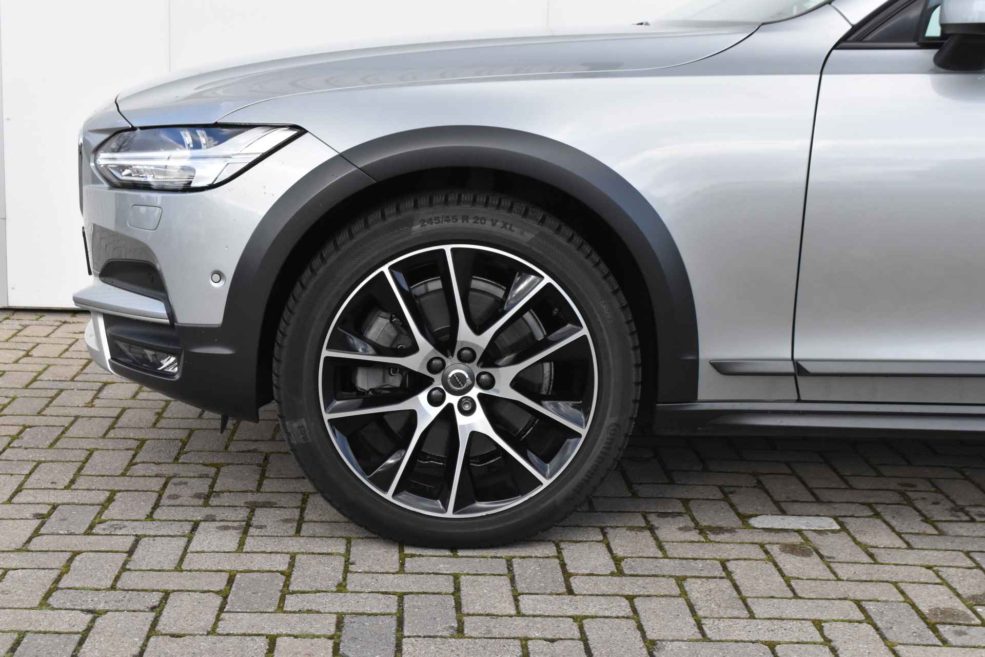 Volvo V90 Cross Country T5 AWD Pro - Head-Up - 20'' - Family Line - 40/47