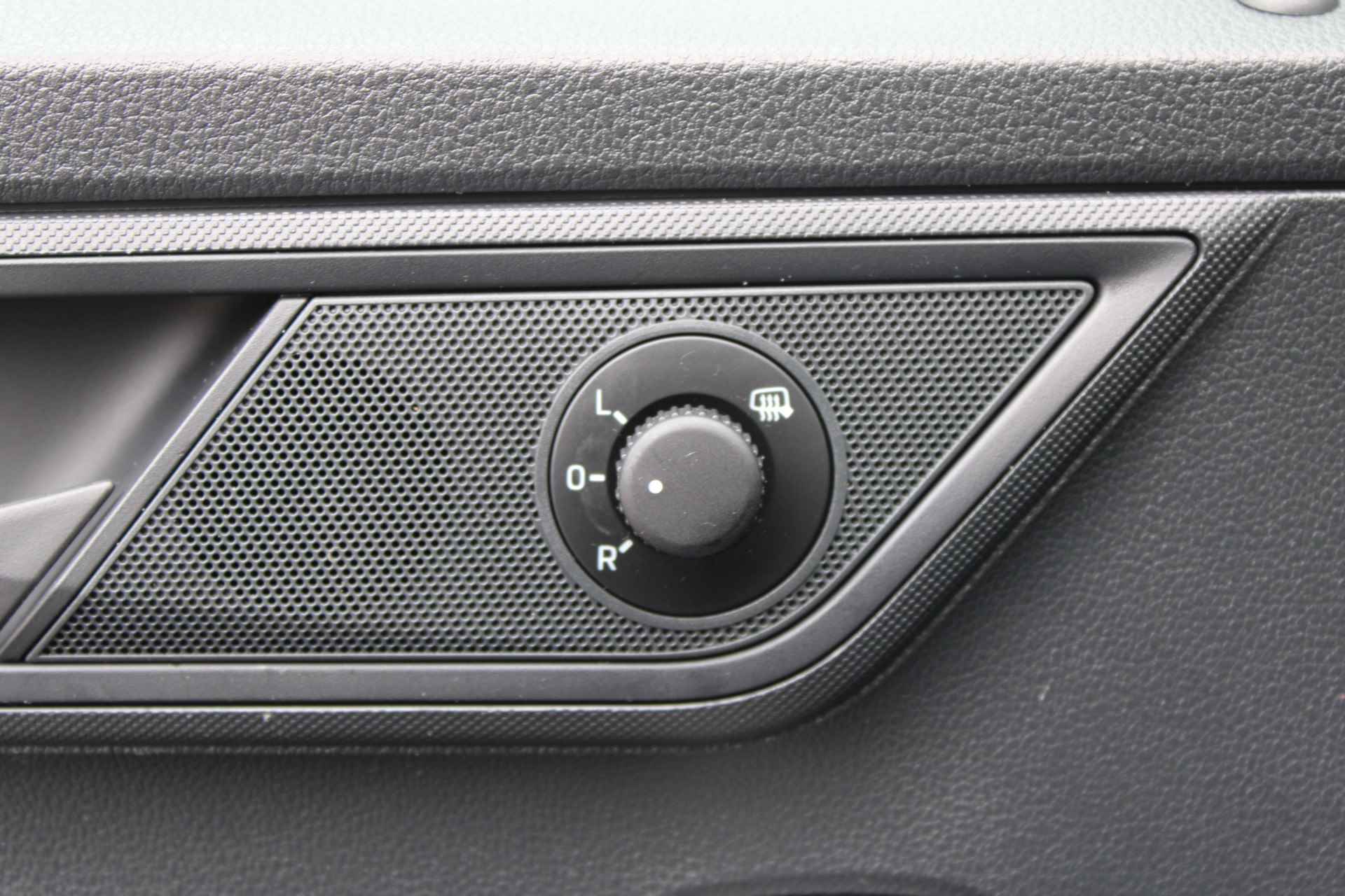 Škoda Fabia Combi 1.0 75PK Active | 1ste Eig. | 100% Dealeronderhouden | Airco | Cruise Control | Elektrische ramen voor - 13/29