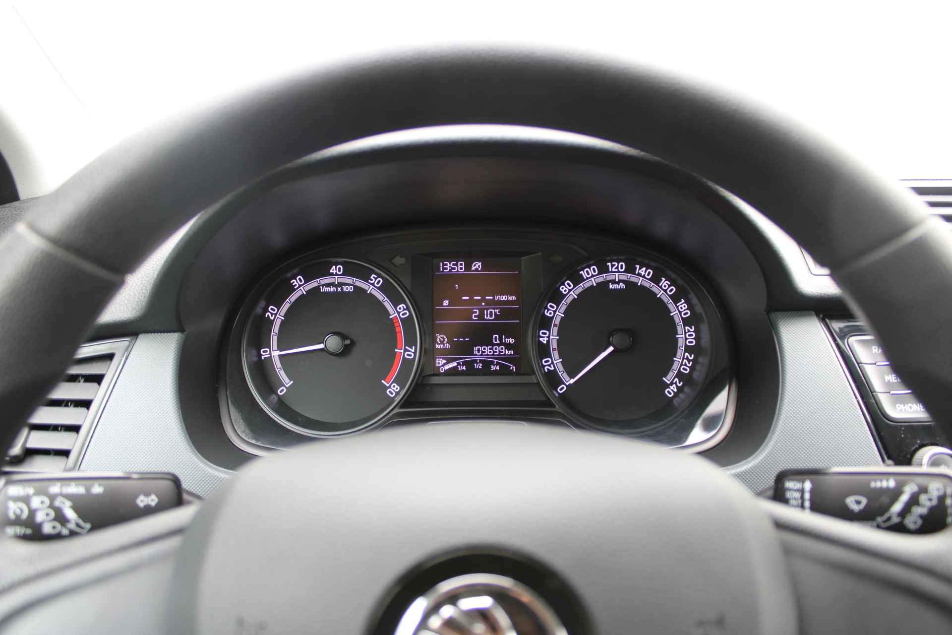 Škoda Fabia Combi 1.0 75PK Active | 1ste Eig. | 100% Dealeronderhouden | Airco | Cruise Control | Elektrische ramen voor - 16/29