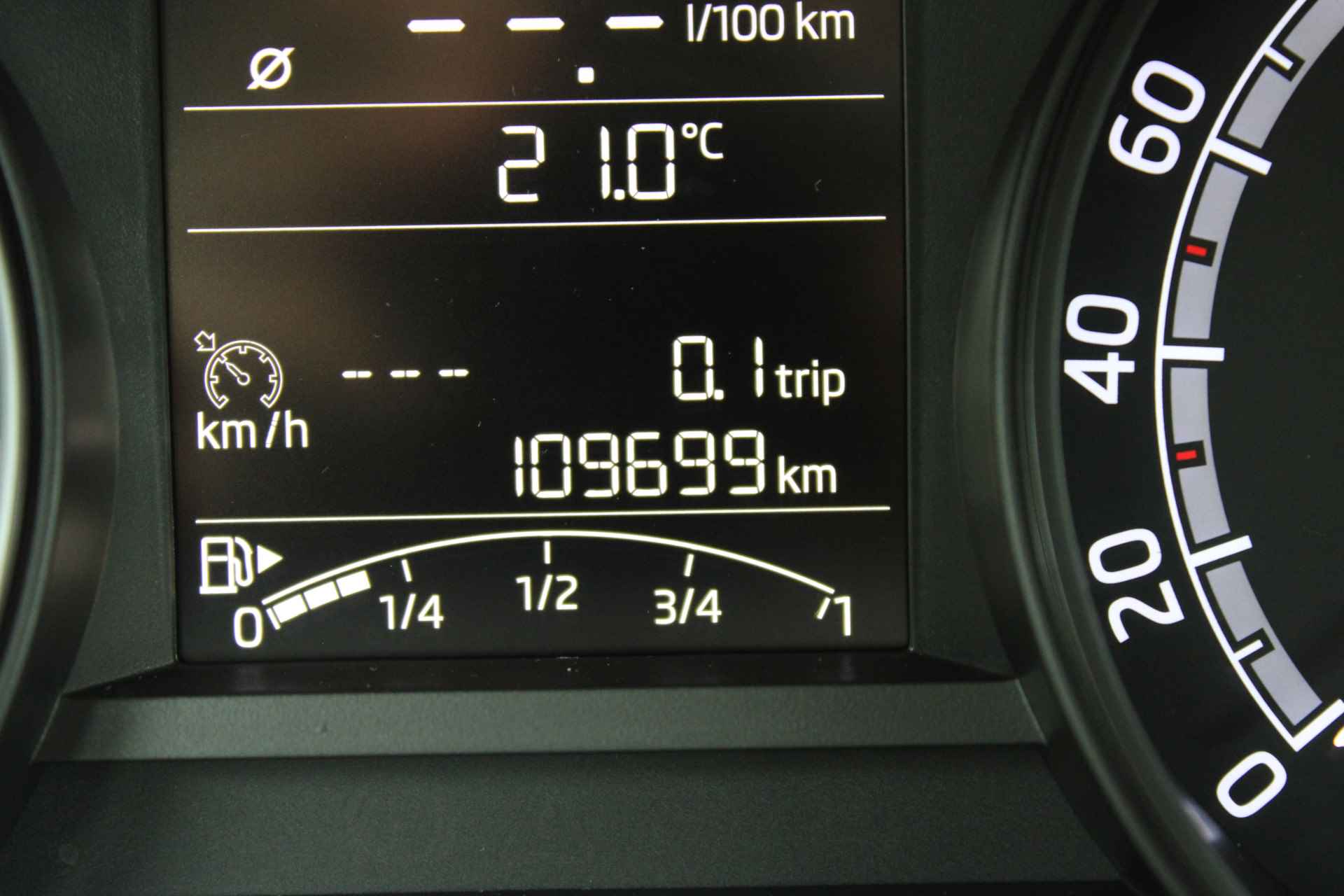 Škoda Fabia Combi 1.0 75PK Active | 1ste Eig. | 100% Dealeronderhouden | Airco | Cruise Control | Elektrische ramen voor - 17/29