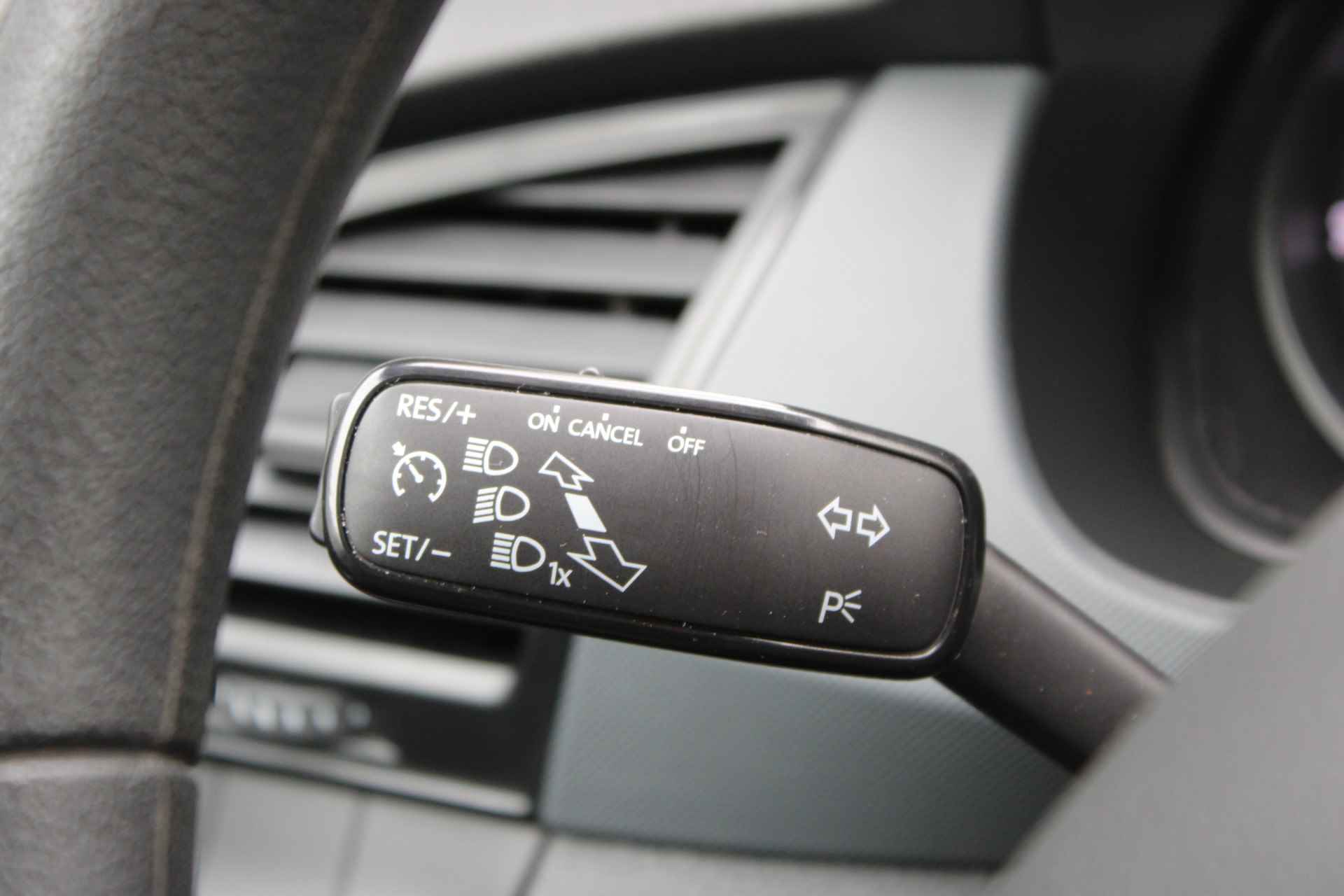 Škoda Fabia Combi 1.0 75PK Active | 1ste Eig. | 100% Dealeronderhouden | Airco | Cruise Control | Elektrische ramen voor - 18/29