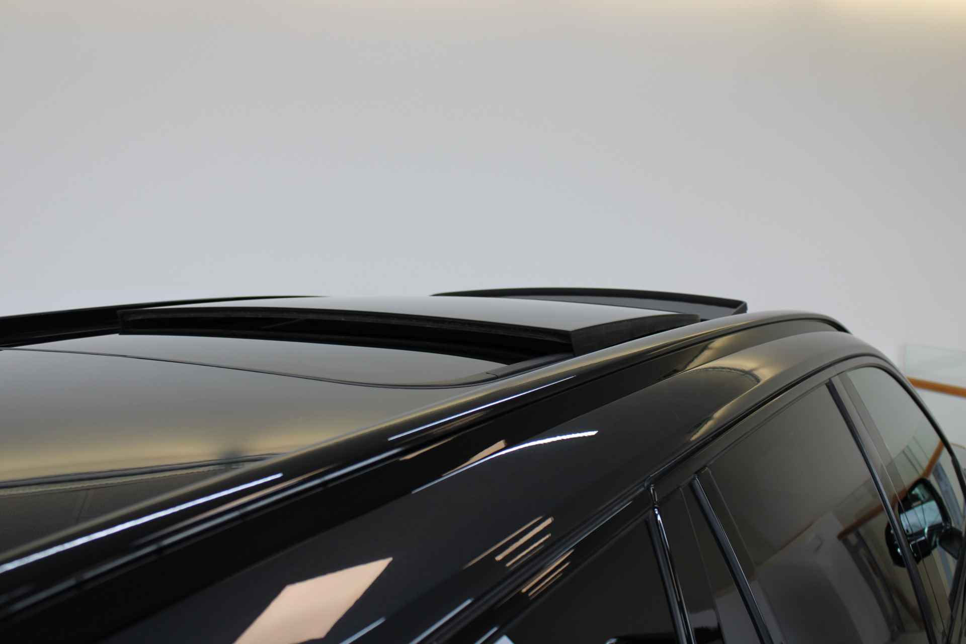 Volvo XC90 T8 390PK AWD R-Design | Full Option | B&W Audio | Luchtvering | Gelam Glas | Panoramadak | Trekhaak - 30/87