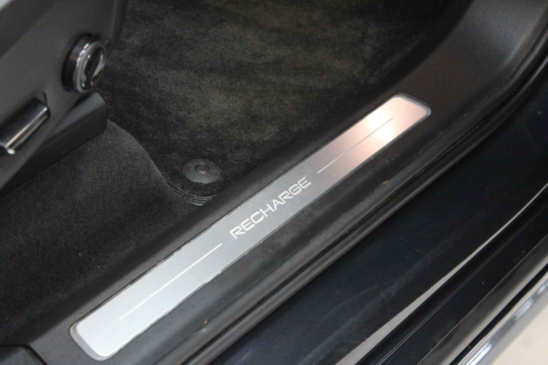 Volvo XC90 T8 390PK AWD R-Design | Full Option | B&W Audio | Luchtvering | Gelam Glas | Panoramadak | Trekhaak - 36/87