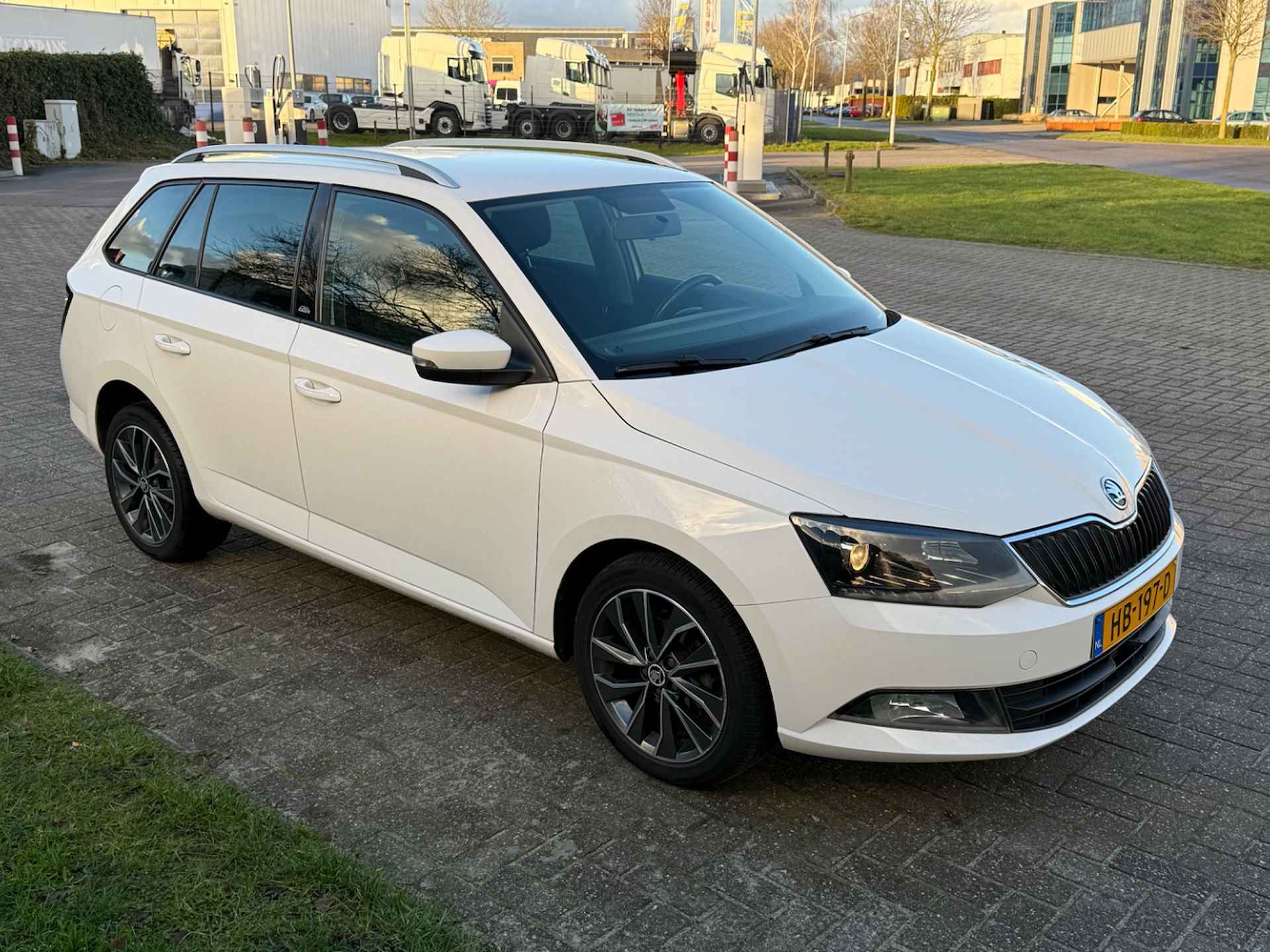 Škoda Fabia Combi 1.0 75 pk Edition | Cruise controle | Airco | Parkeersensoren | - 4/12