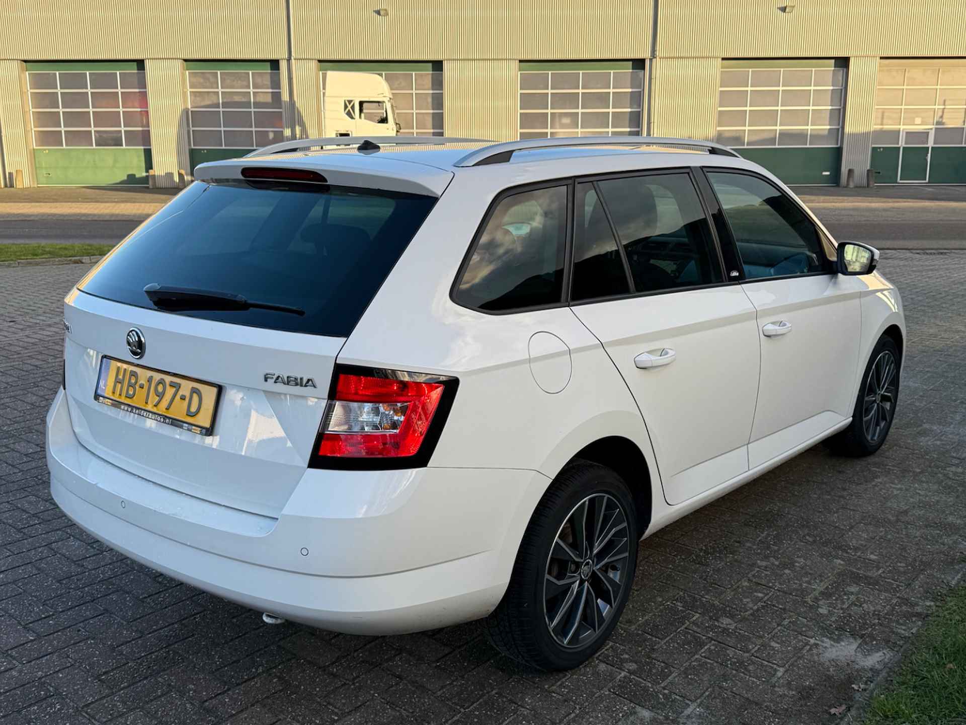 Škoda Fabia Combi 1.0 75 pk Edition | Cruise controle | Airco | Parkeersensoren | - 5/12