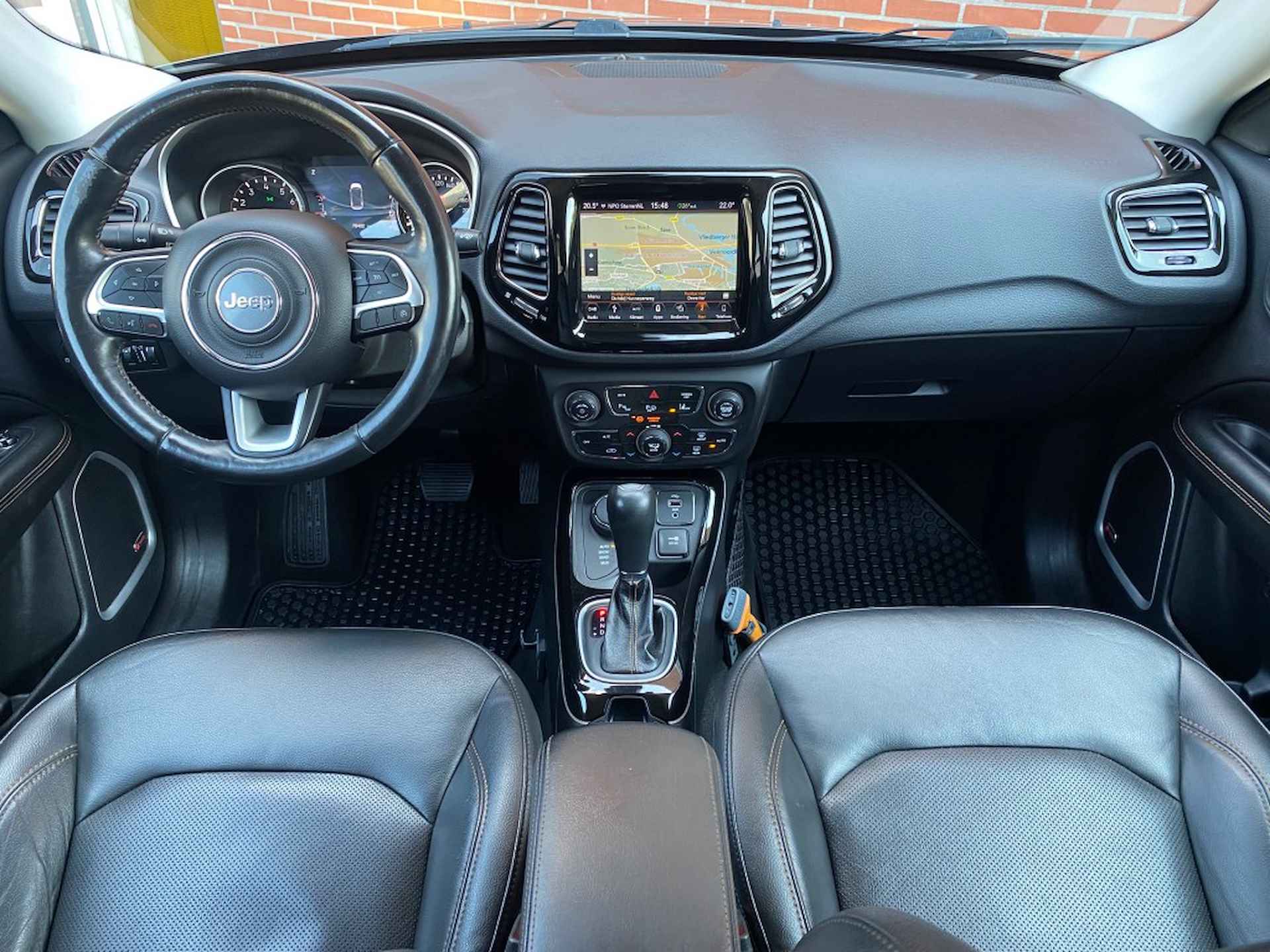 JEEP Compass 1.4 M.AIR Limited 4X4 / AUTOMAAT / NAVI / LEER / CARPLAY / CAMER - 8/27