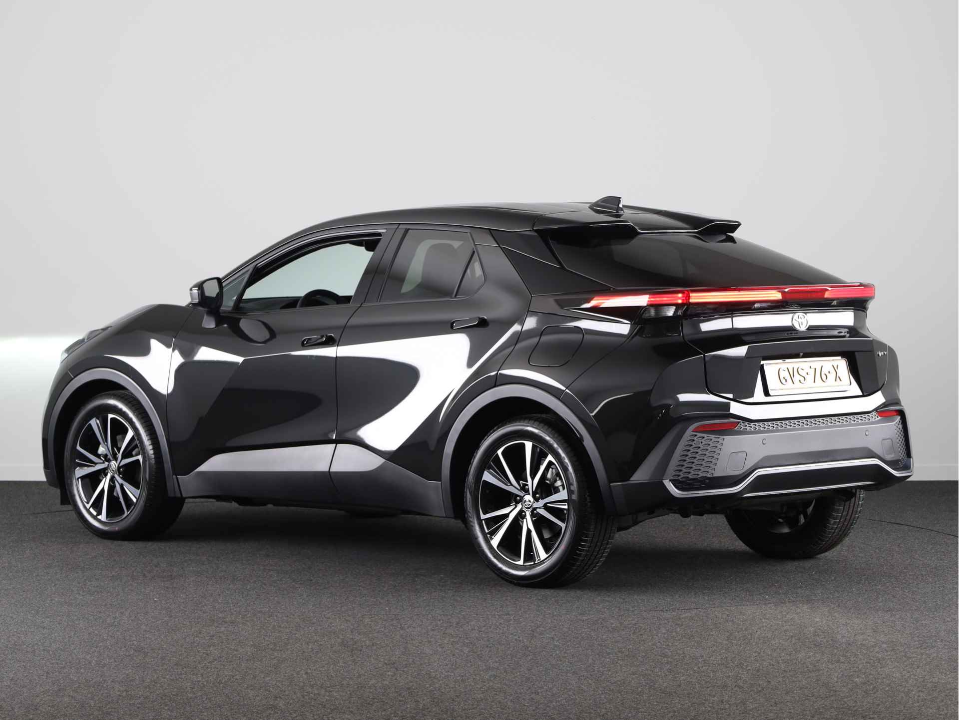 Toyota C-HR 1.8 Hybrid 140 Dynamic *DEMO* | 10 jaar Garantie | DIRECT Leverbaar | - 18/39