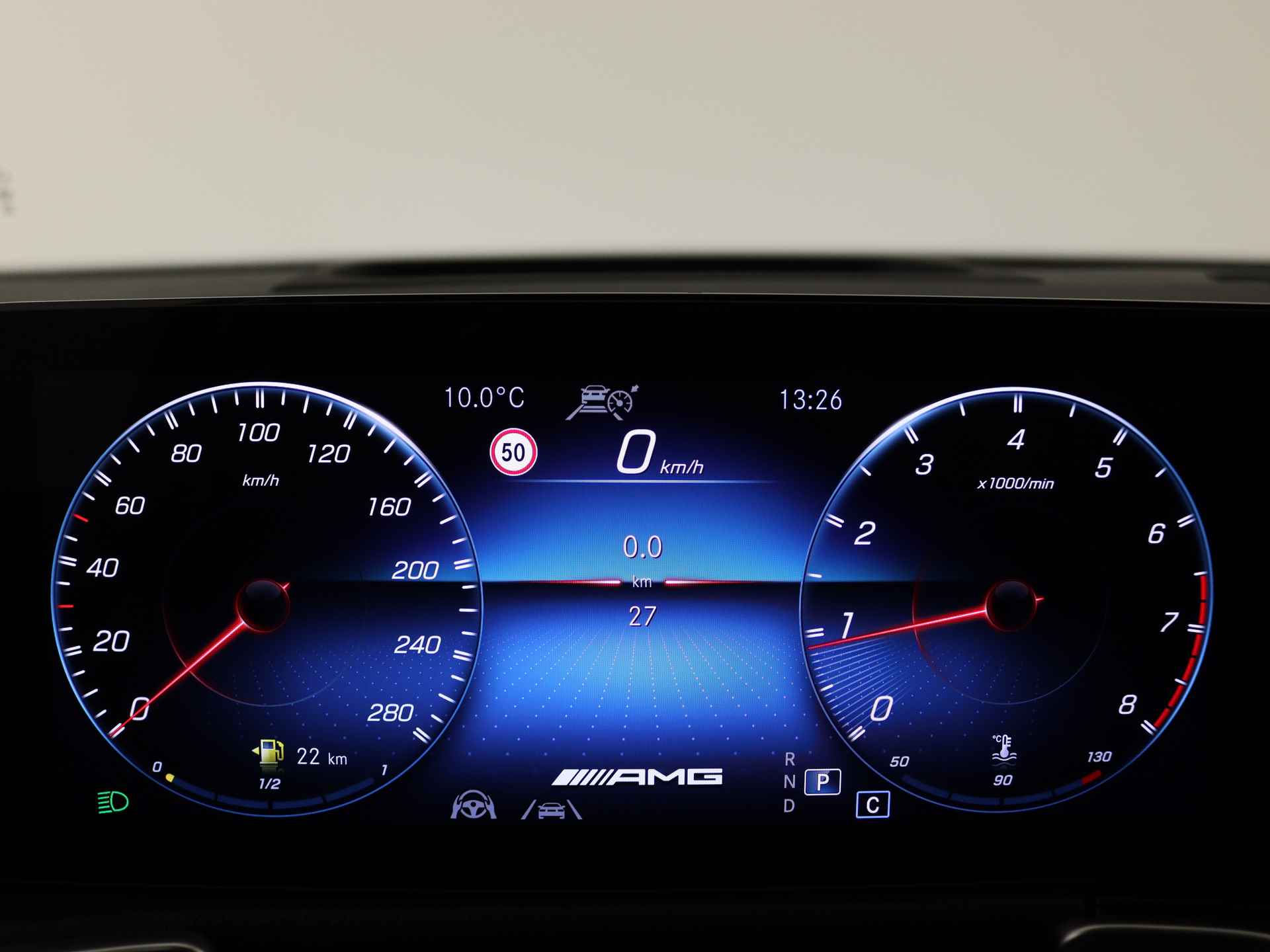 Mercedes-Benz GLB 35 AMG 4MATIC | Premium Plus pakket | MBUX Augmented reality | AMG Nightpakket | Lederpakket | Dashcam | Smartphone integratie | Keyless-Go comfortpakket | EASY PACK achterklep | Head-up display | Multibeam Led | - 6/37