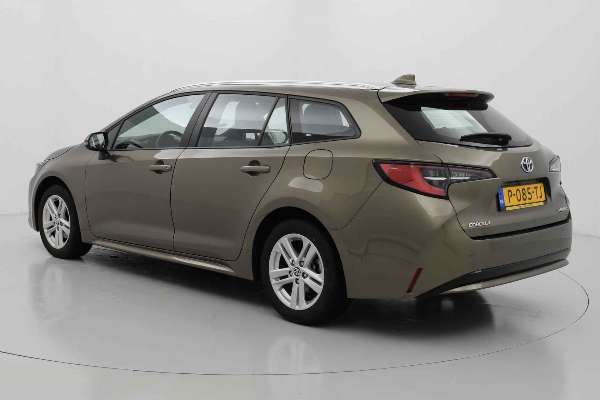 Toyota Corolla TS 1.8 Hybrid Active Apple/Android Automaat - 3/35