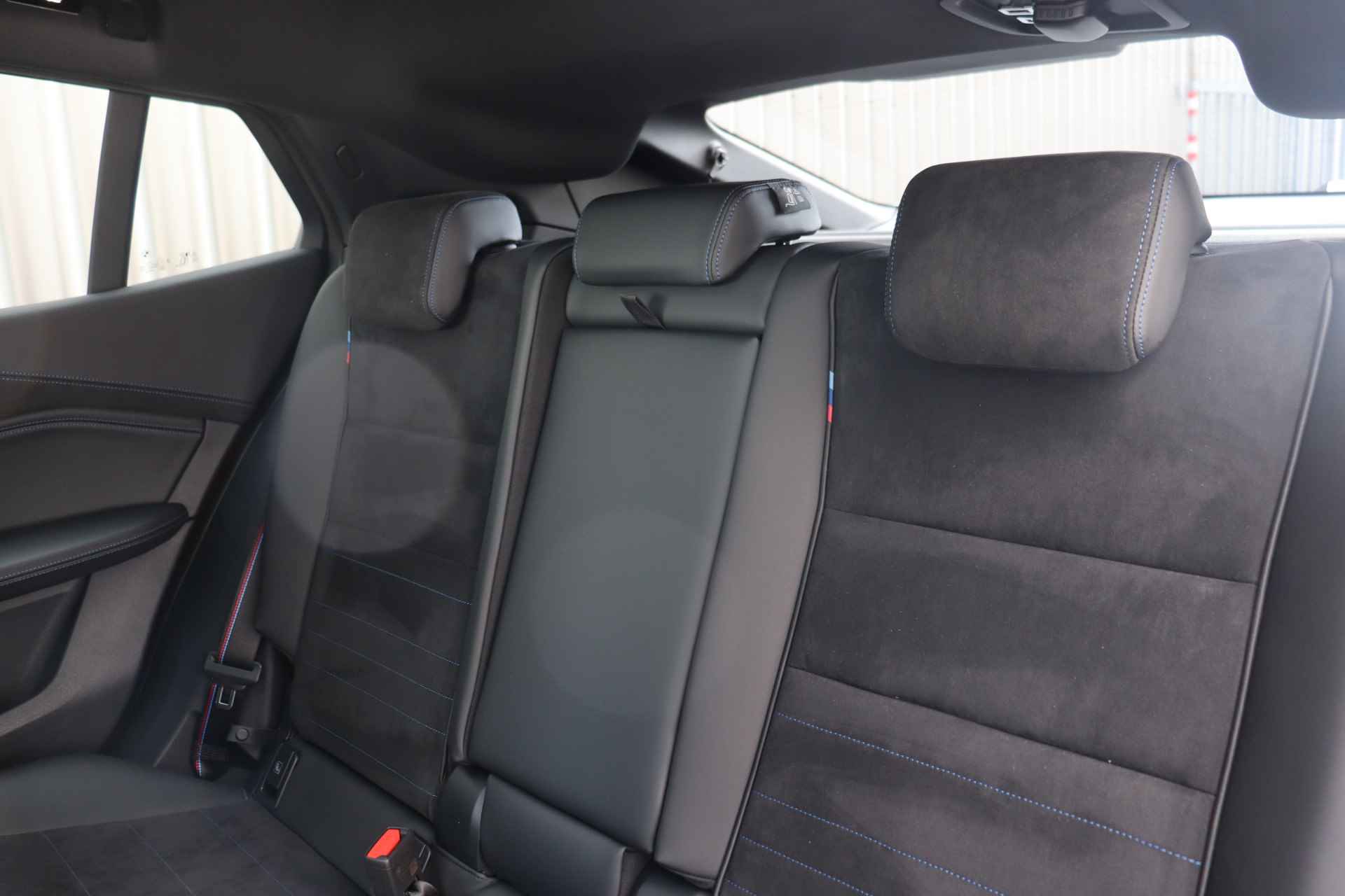 BMW X2 sDrive20i High Executive M Sport Automaat / Panoramadak / Sportstoelen / Parking Assistant Plus / Adaptieve LED / Comfort Access / Head-Up / Live Cockpit Professional - 19/19